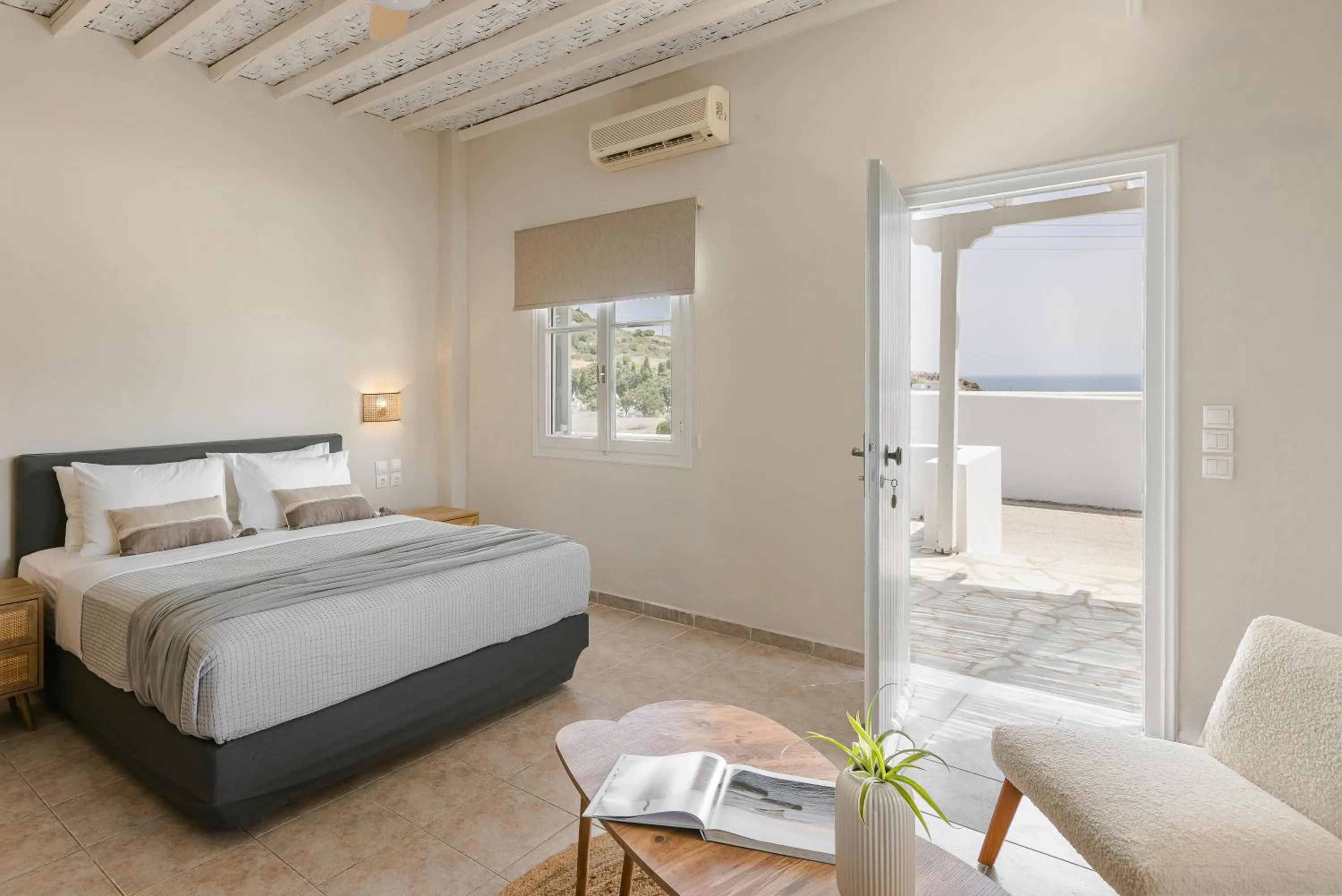 Bed in Milaki Kimolos