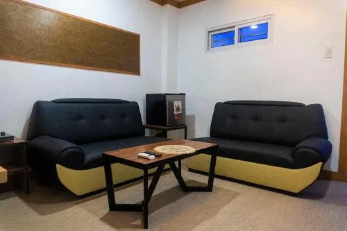 JM Lodge near Clark Airport