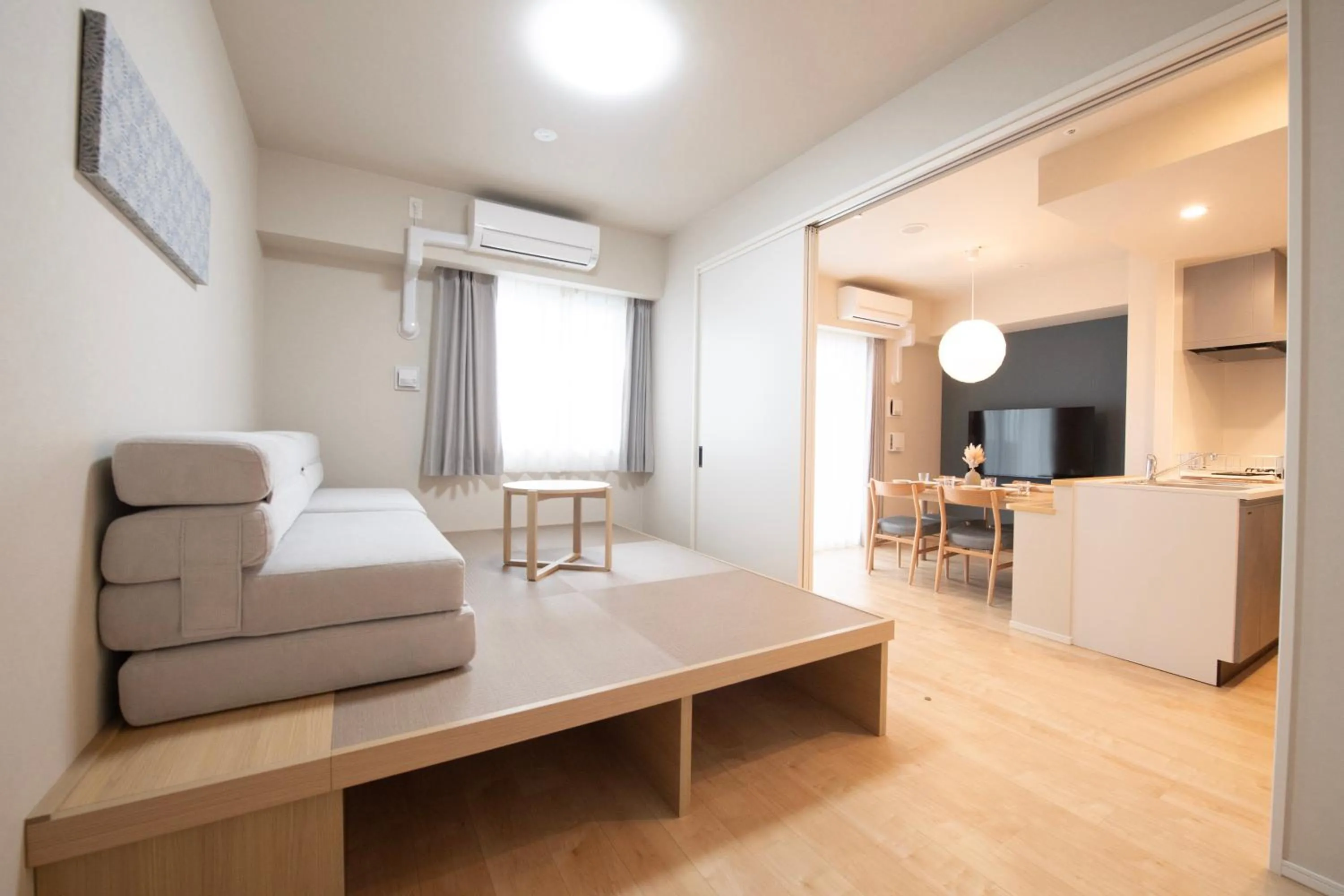 TV and multimedia, Bed in THE RISE Osaka Universal Bayside