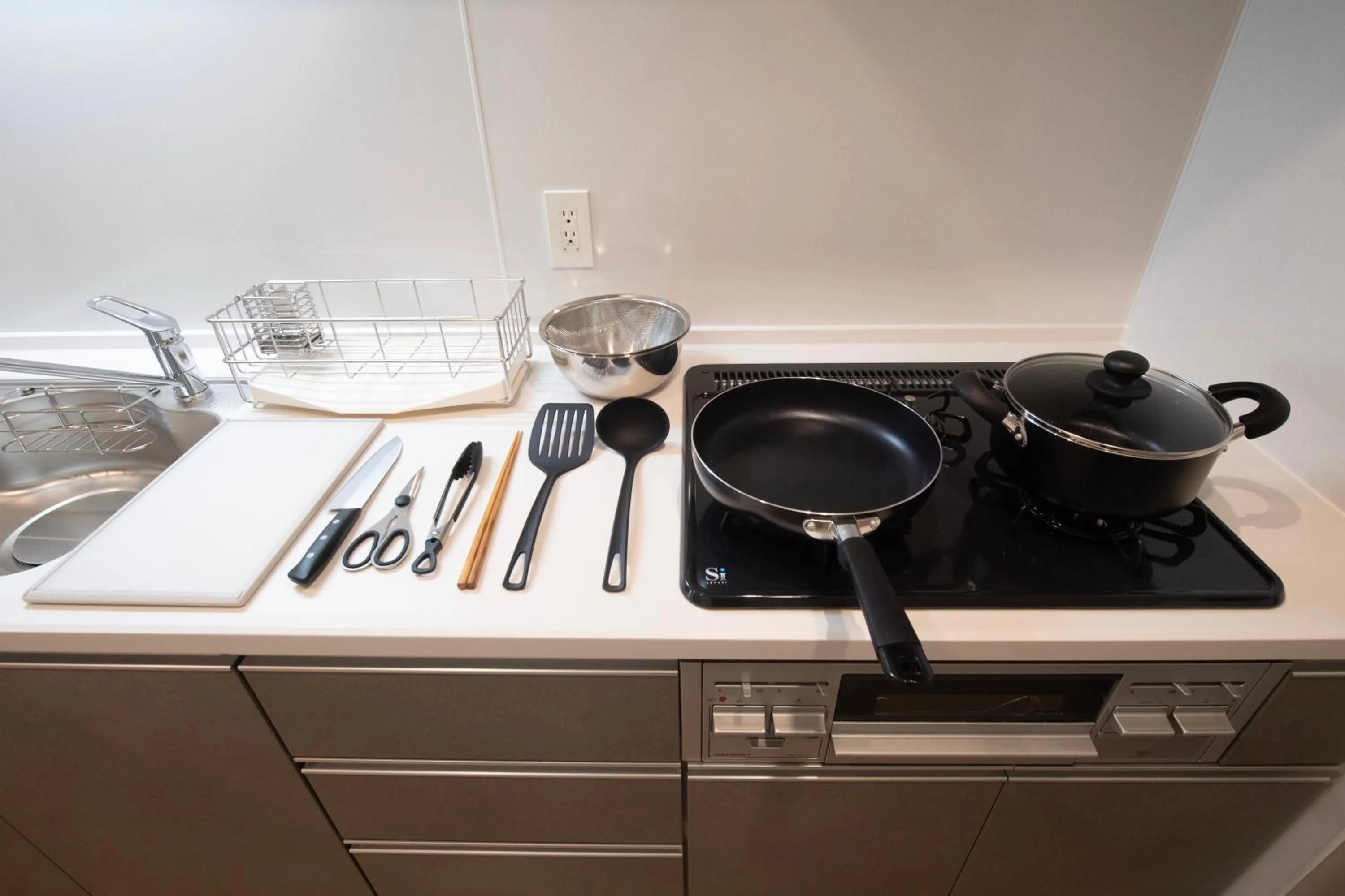 Kitchen or kitchenette in THE RISE Osaka Universal Bayside