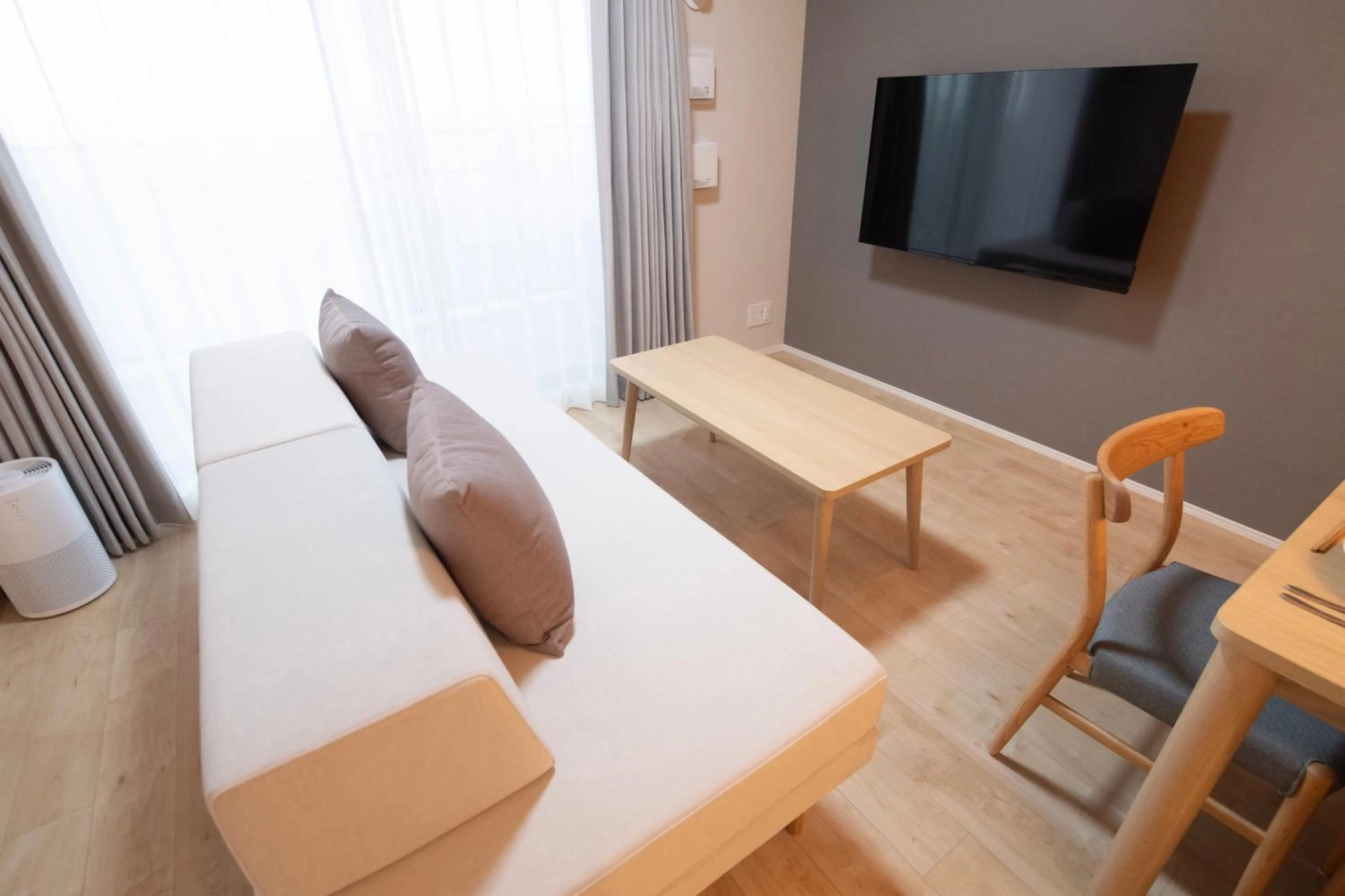 TV and multimedia in THE RISE Osaka Universal Bayside