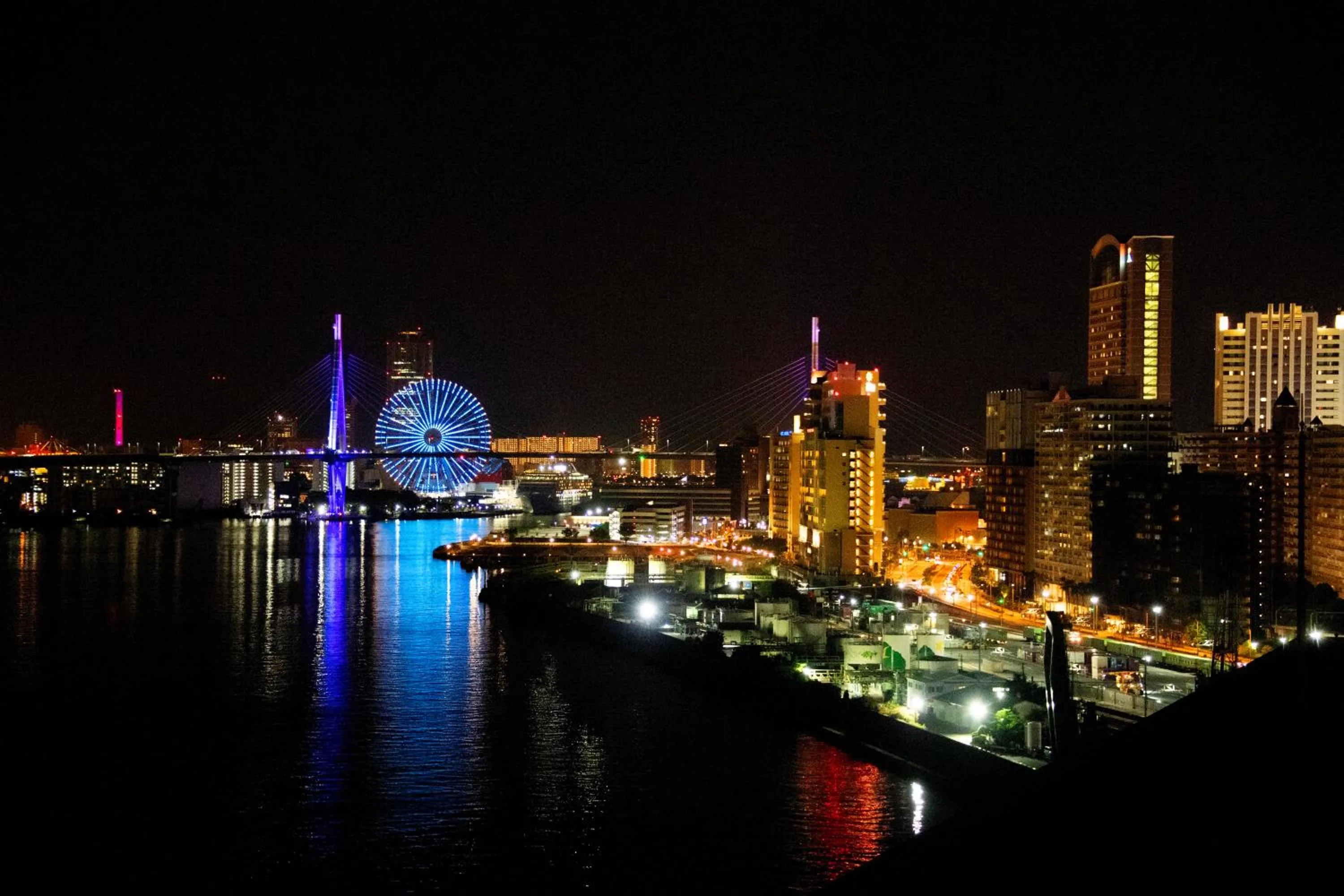 River view in THE RISE Osaka Universal Bayside