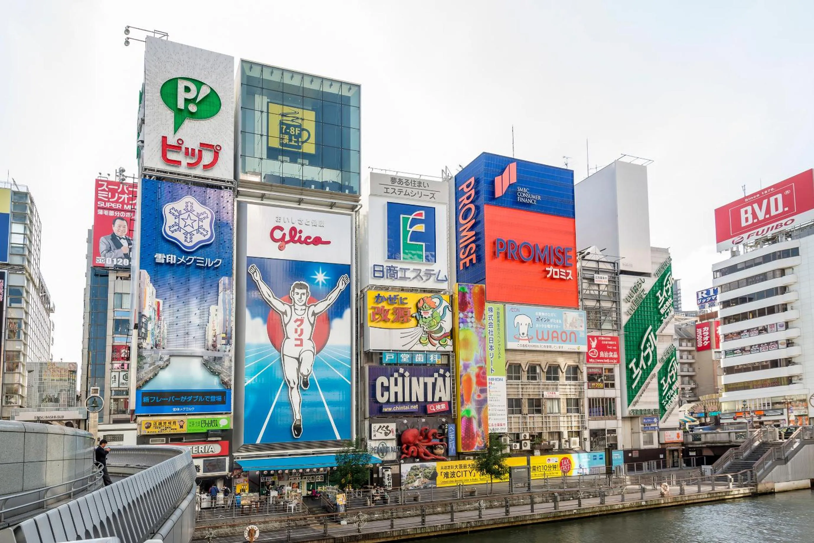 Nearby landmark in THE RISE Osaka Universal Bayside