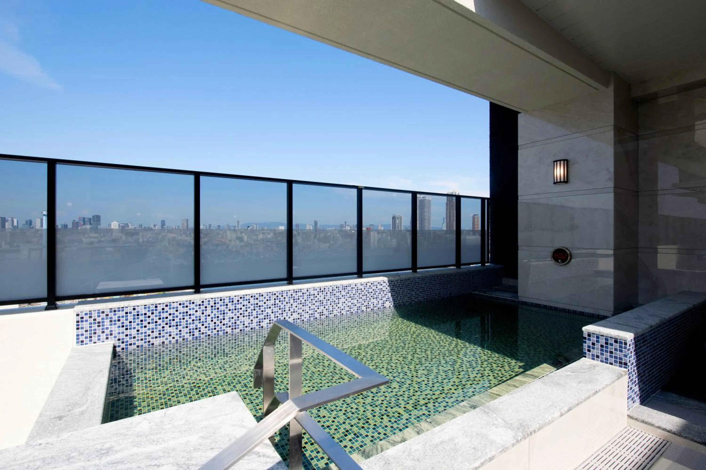 Hot Spring Bath in THE RISE Osaka Universal Bayside