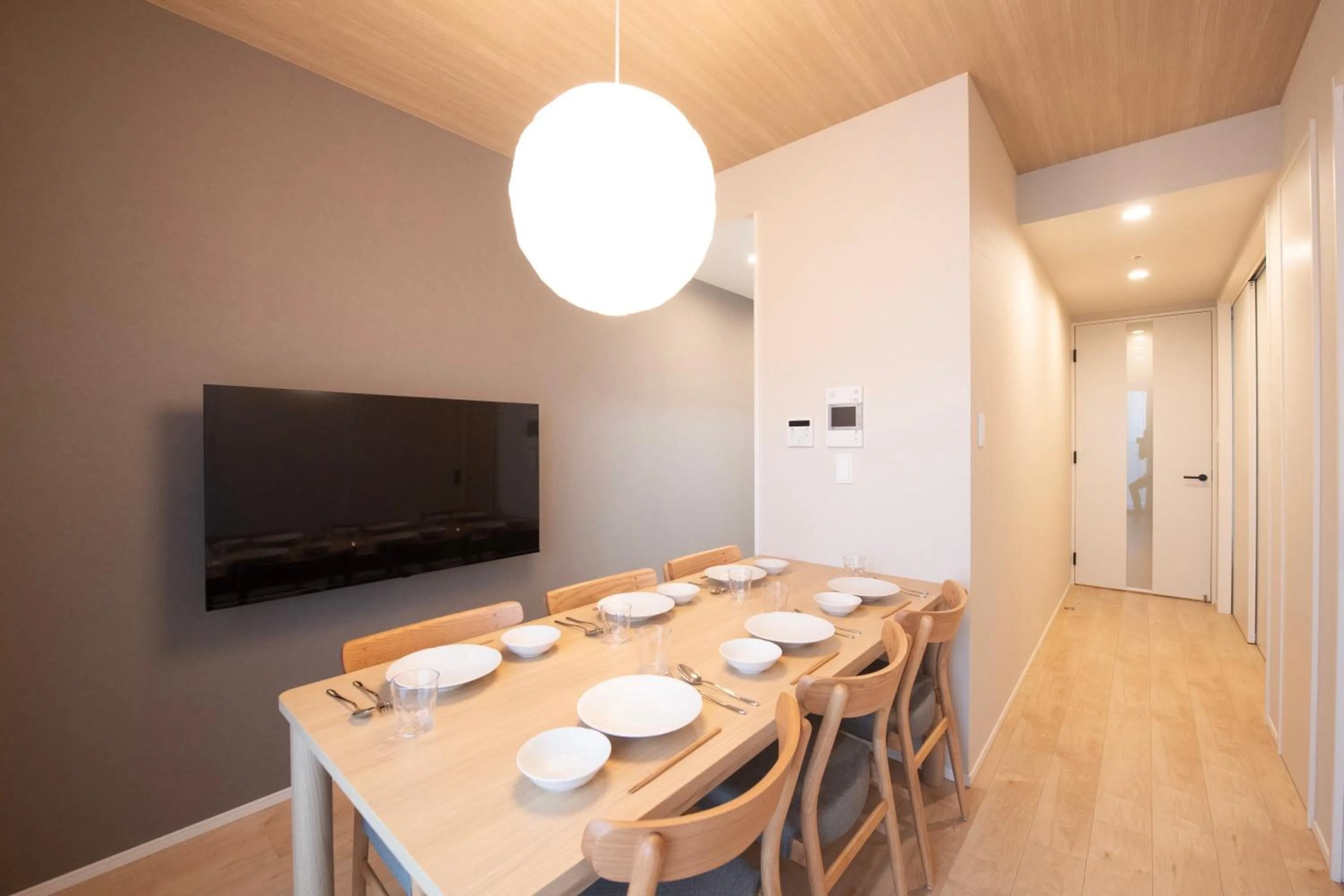 TV and multimedia in THE RISE Osaka Universal Bayside