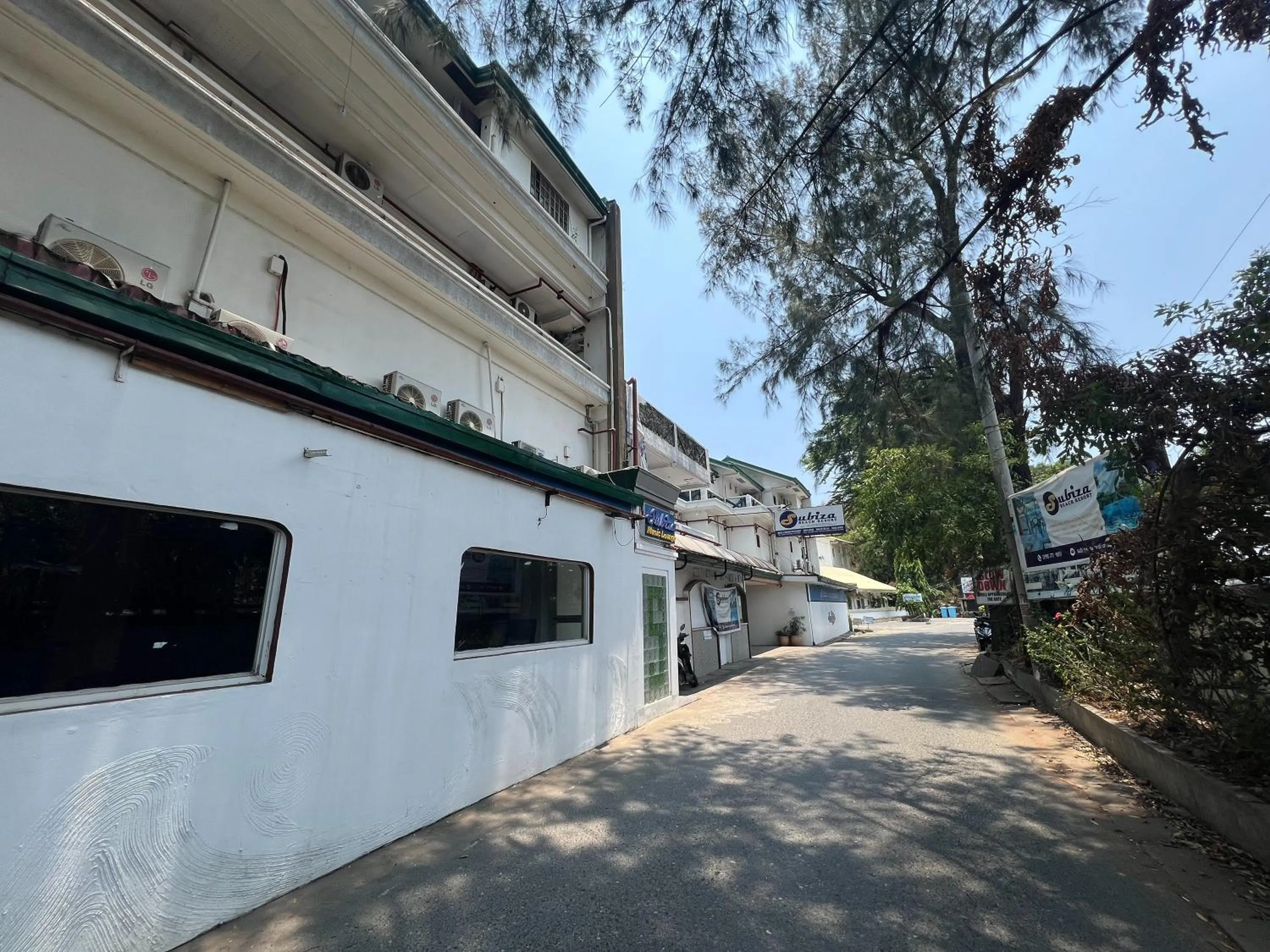 Property building in Subiza Beach Resort