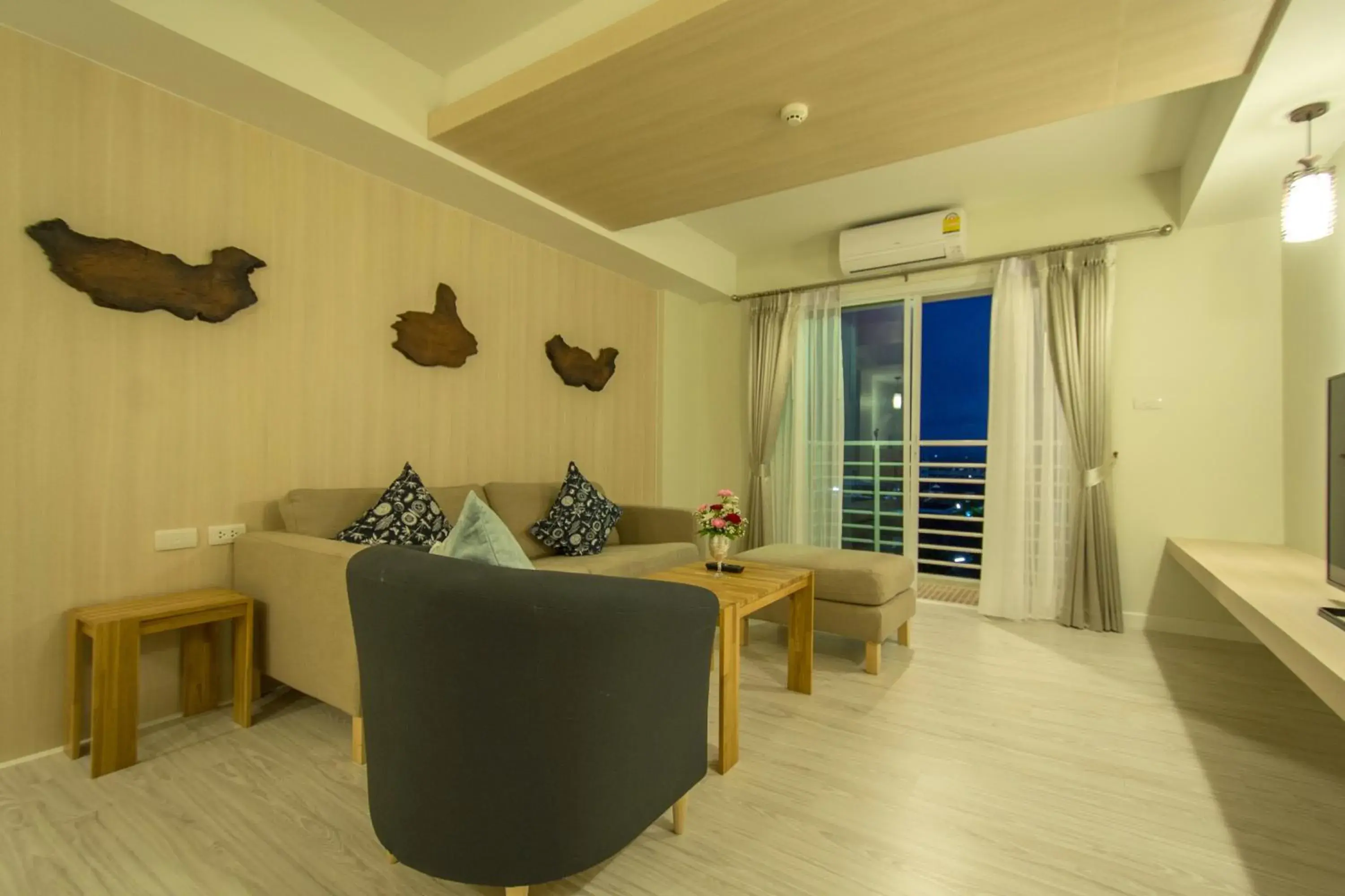 Living room in Prachuap Grand Hotel Living room in Prachuap Grand Hotel