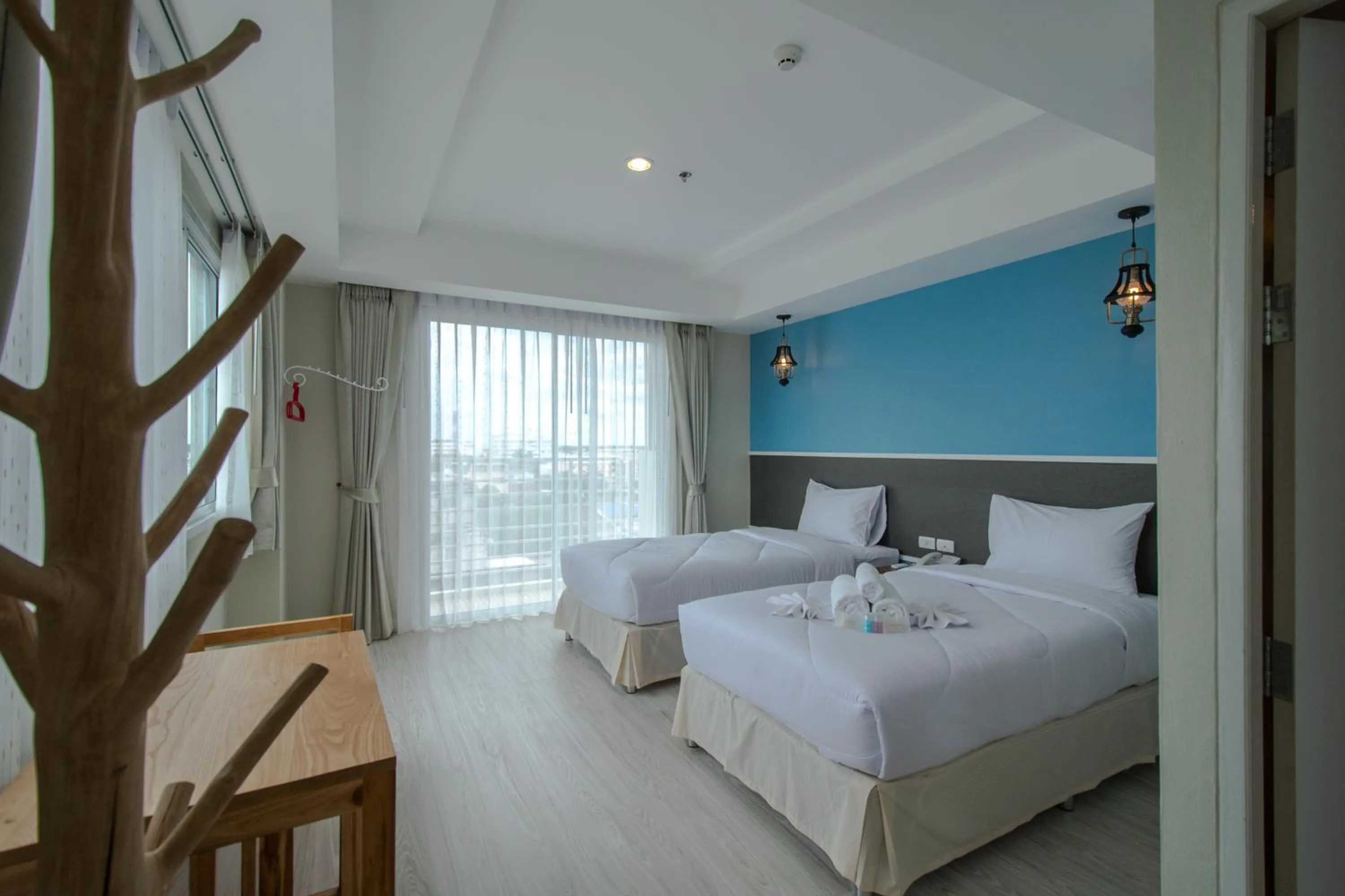 Bedroom, Bed in Prachuap Grand Hotel