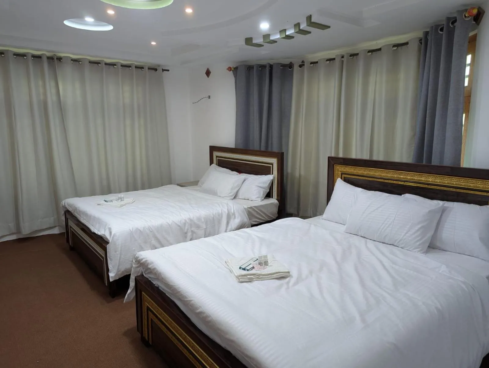 Bed in Comfort Hotel & Huts