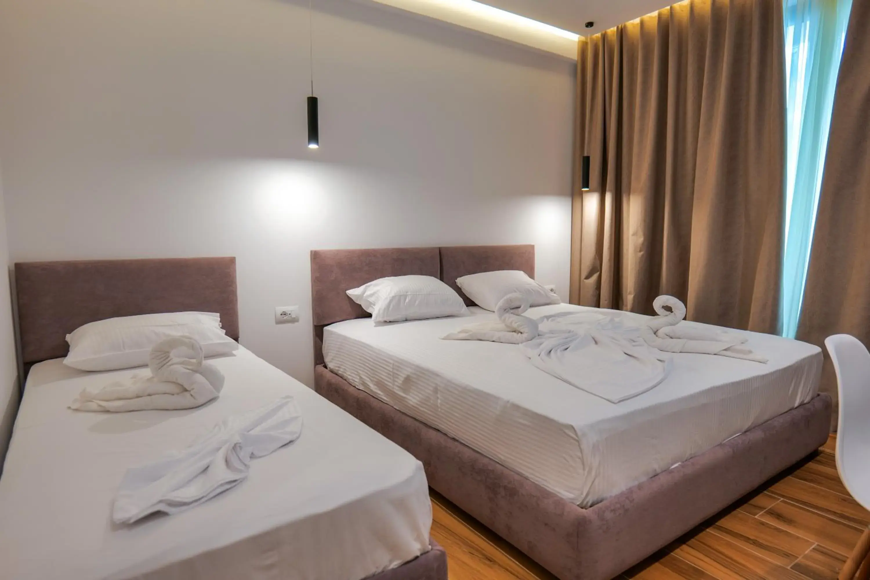 Triple Room with Balcony in Hotel Havana Triple Room with Balcony in Hotel Havana