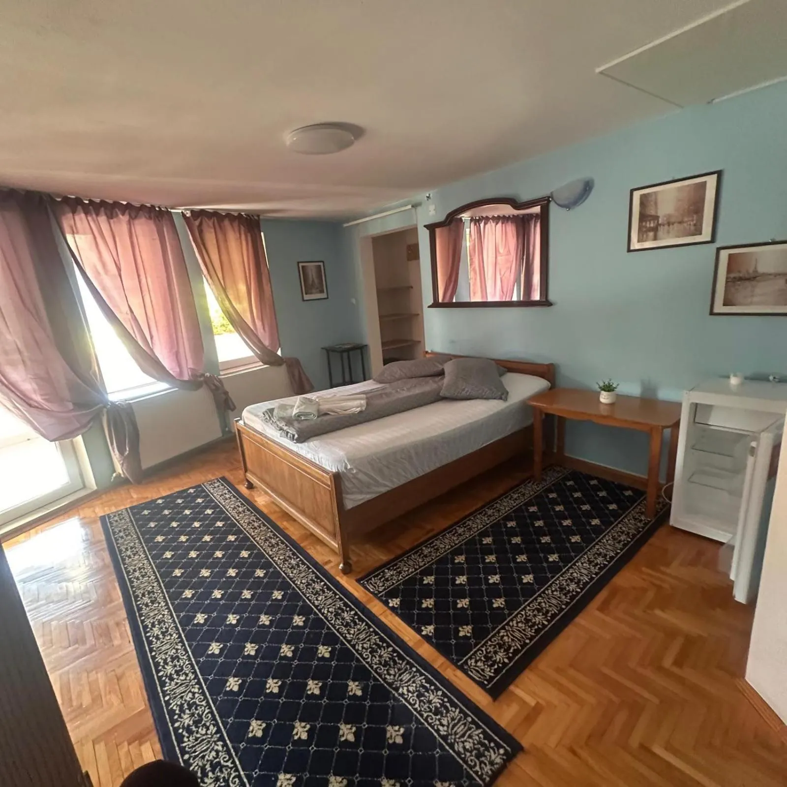 Two-Bedroom Deluxe Apartment in Casa Tudor Turda