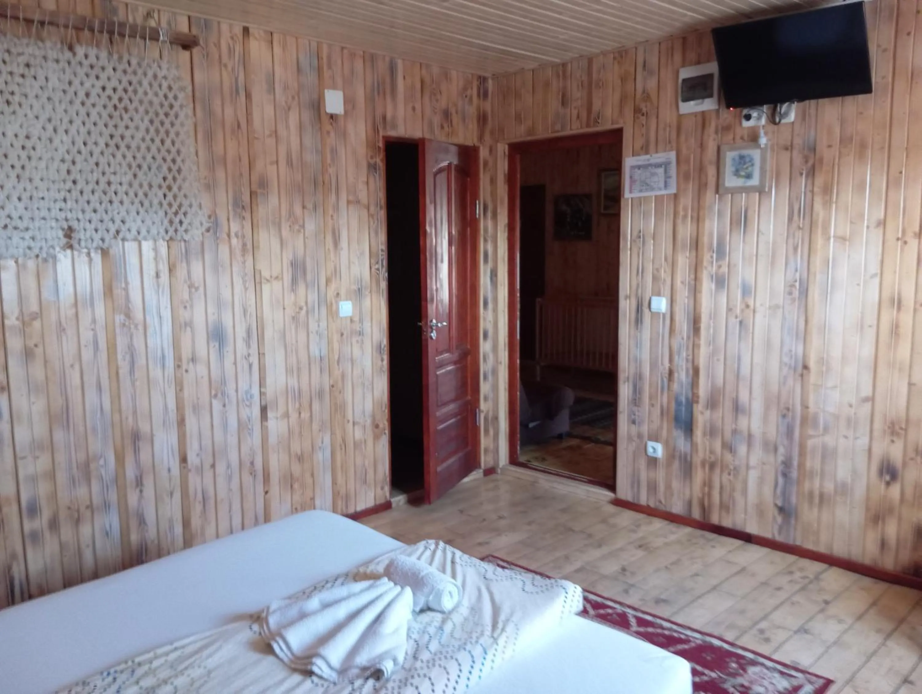 Deluxe Double Room with Shower in Casa Tudor Turda