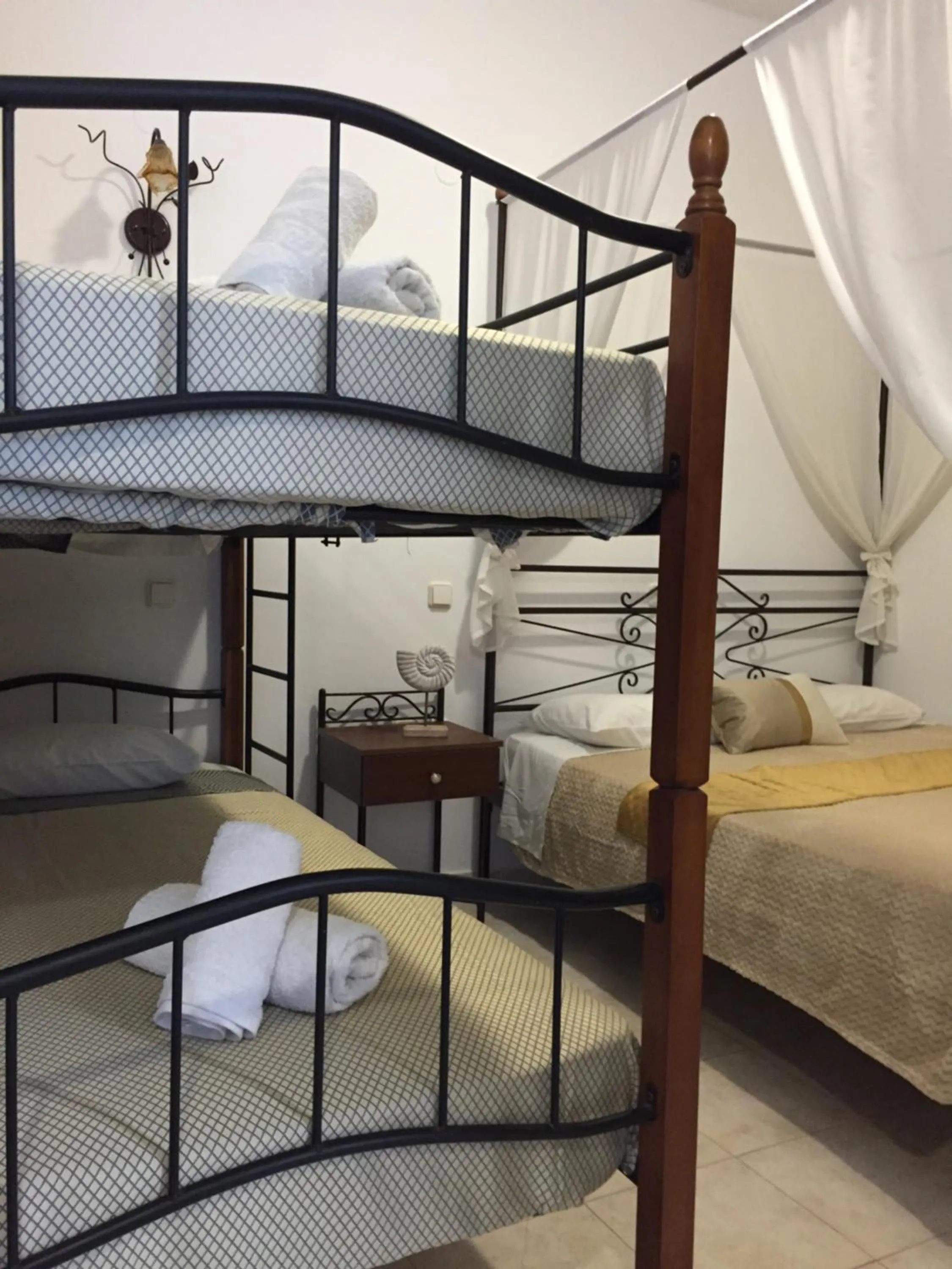 Anastasia Studios, Apartments & Suites