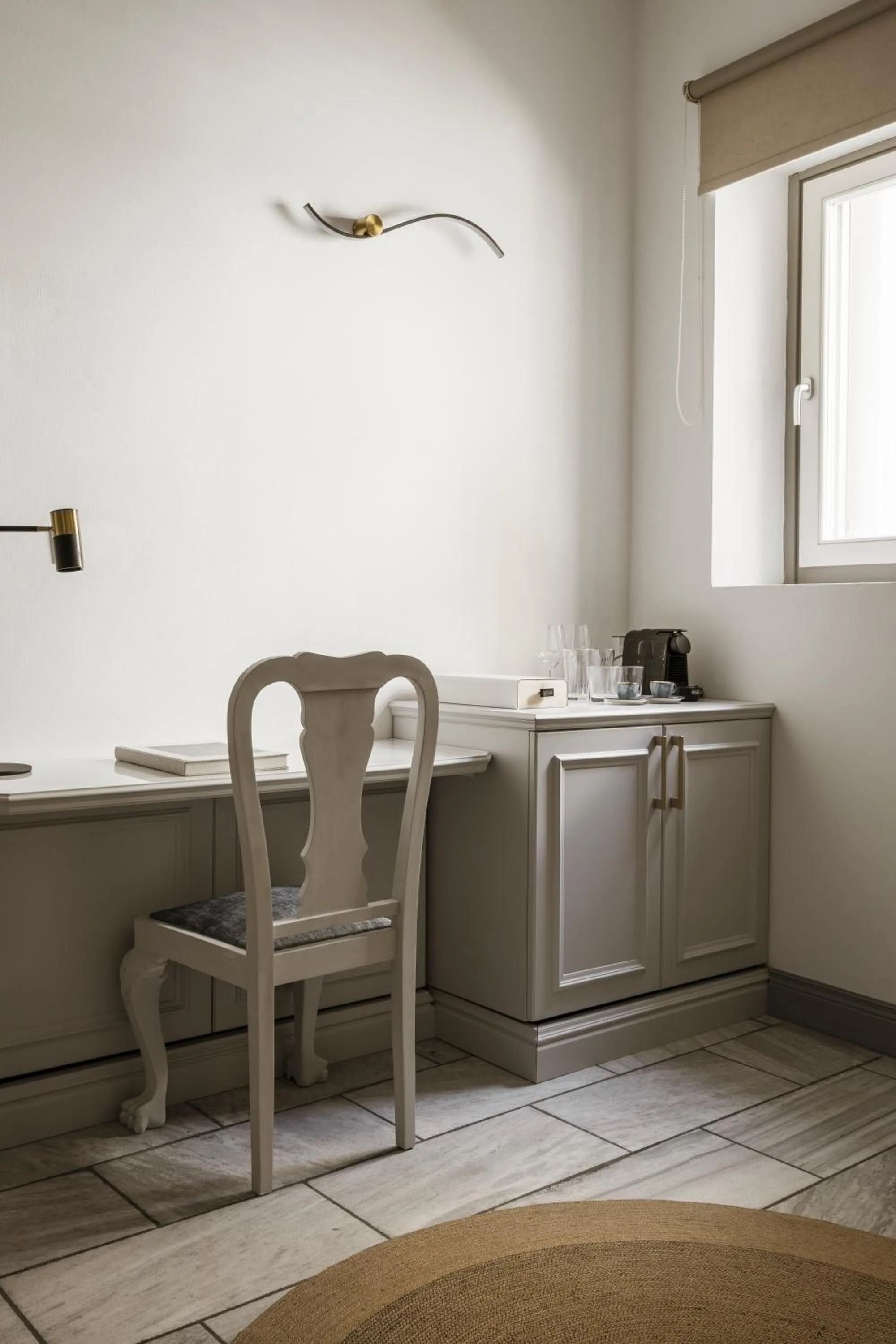 Dining area in Alma Syros