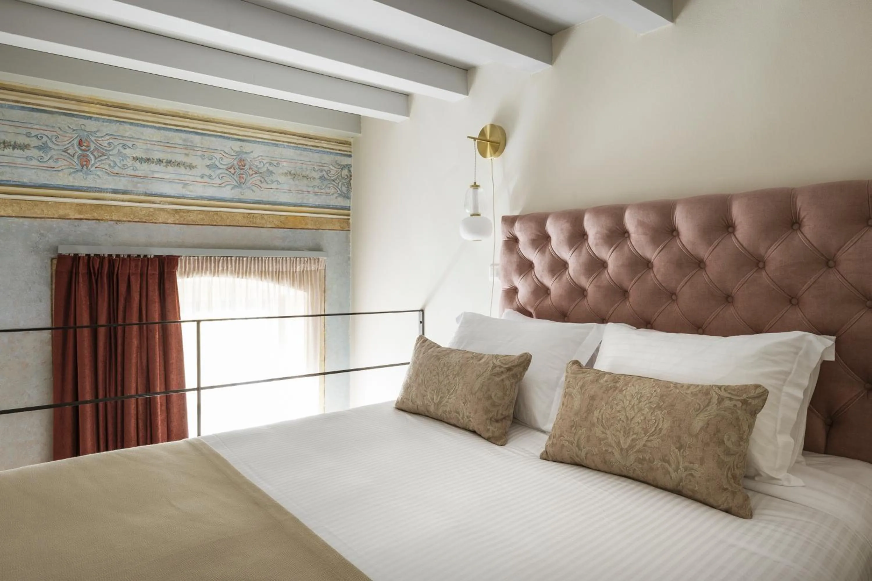 Bedroom, Bed in Alma Syros