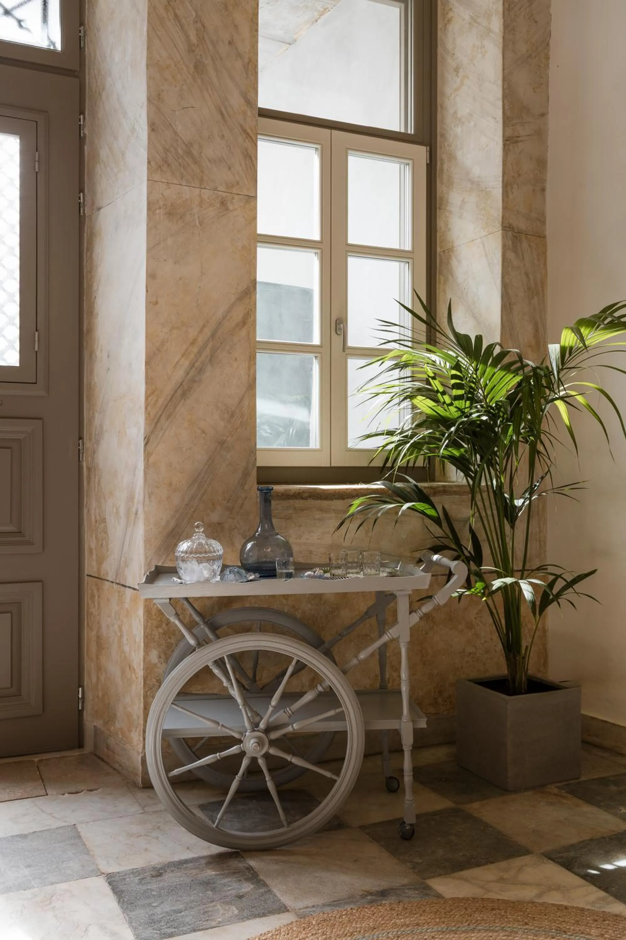 Lobby or reception in Alma Syros