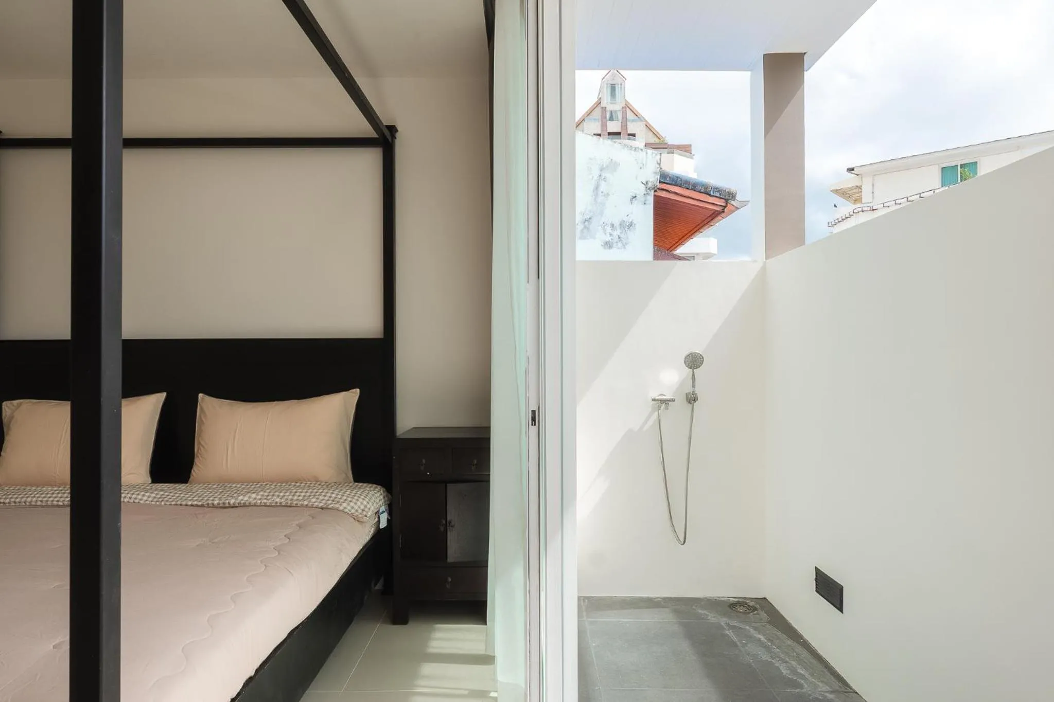 Bed in Savaan Patong