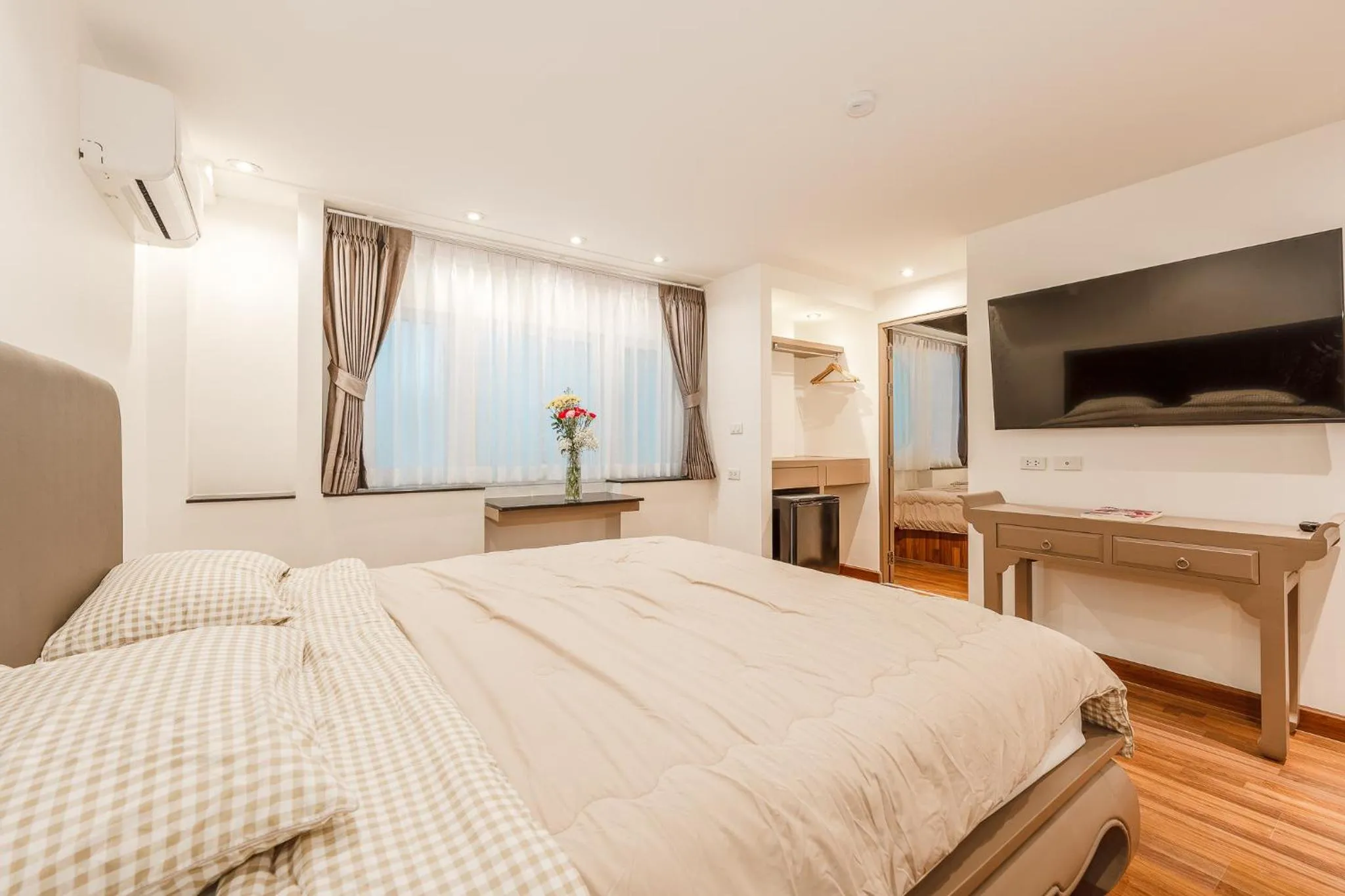 Bed in Savaan Patong