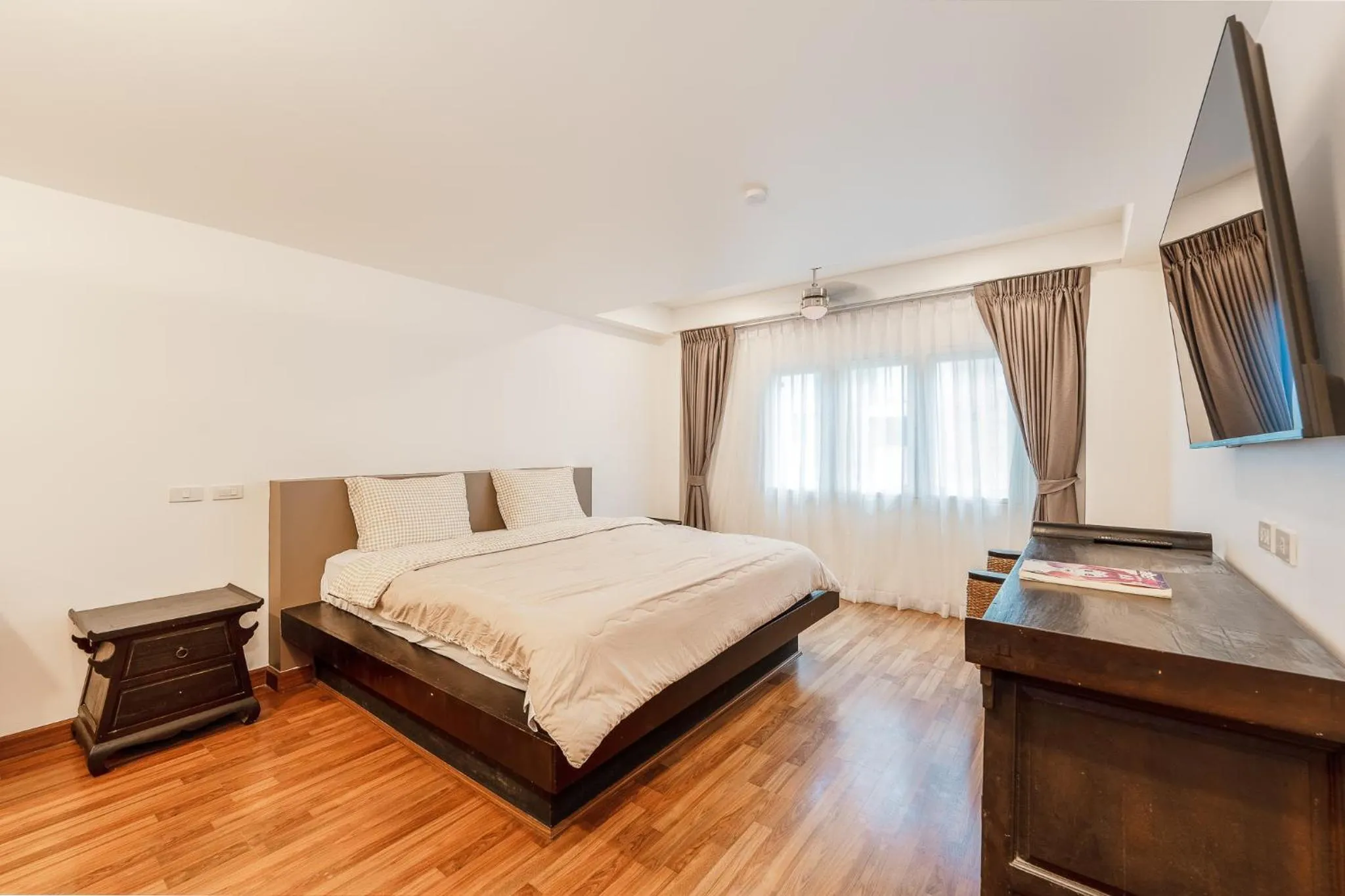 Bed in Savaan Patong