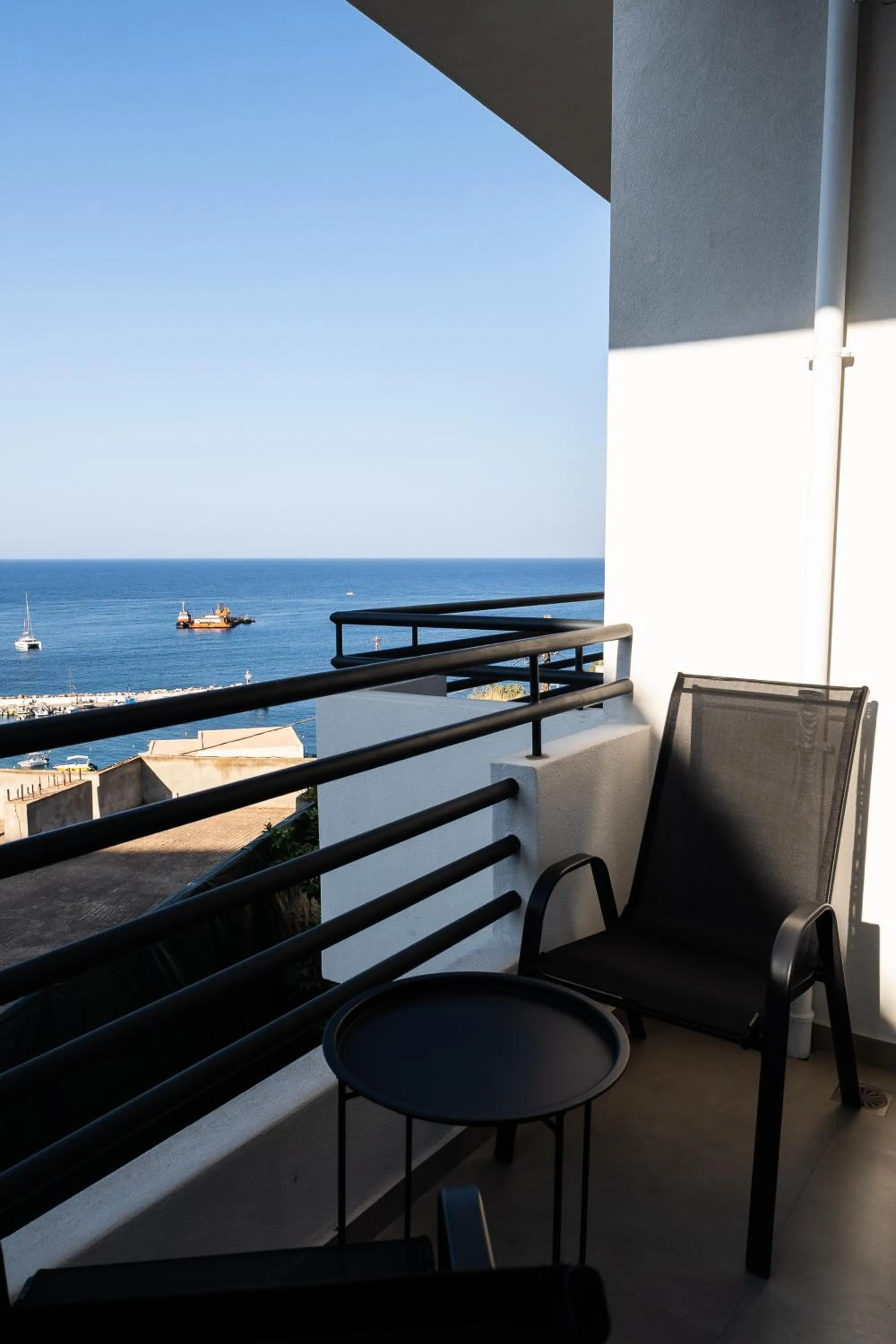 Trinity Suites "by Checkin"