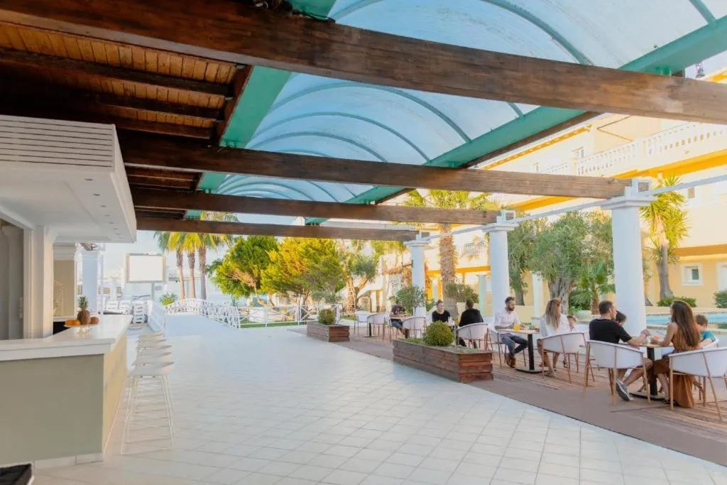 Restaurant/places to eat in Ionian Blue Beach Hotel - Adults Friendly