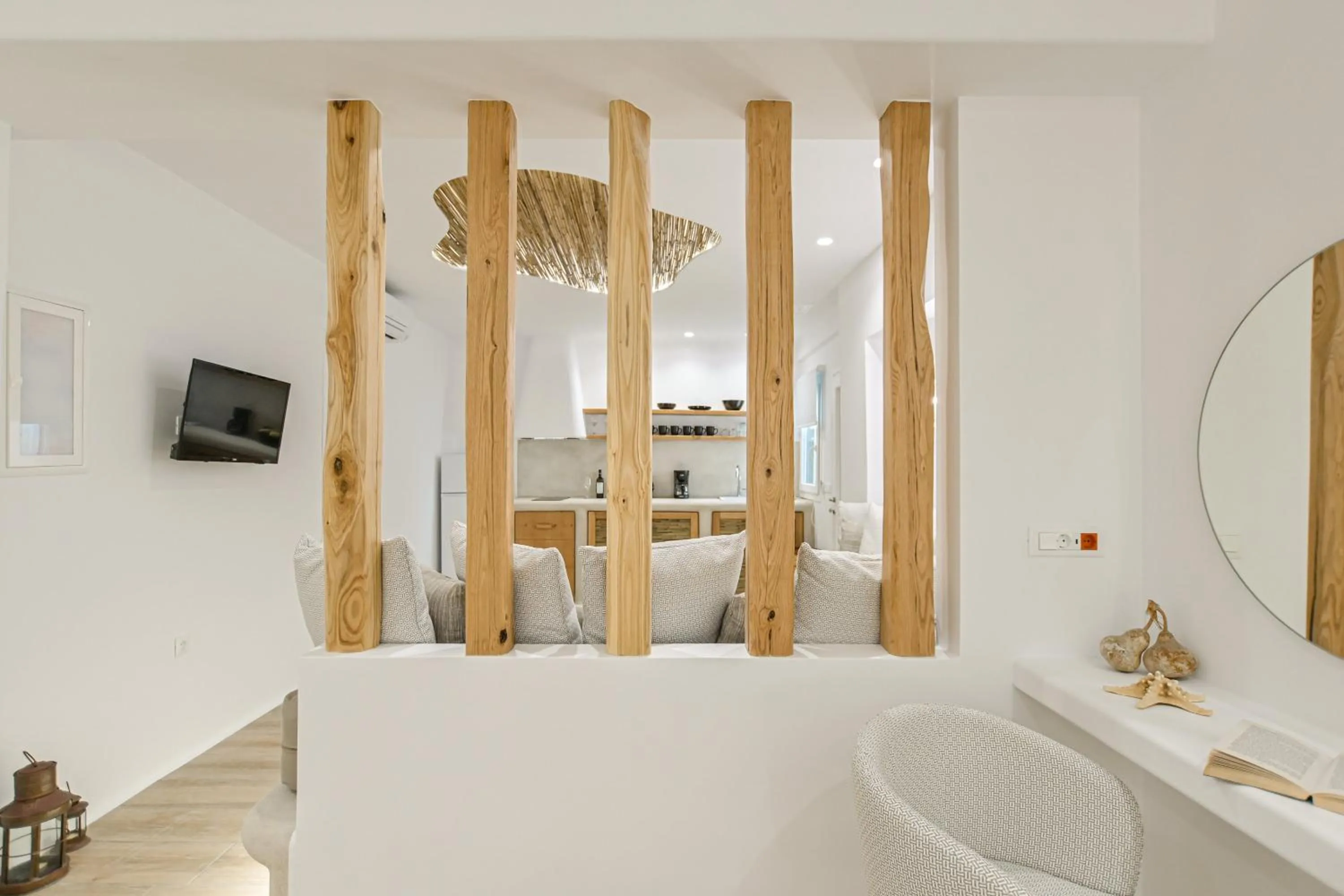 Bed in Villa Adriana Hotel