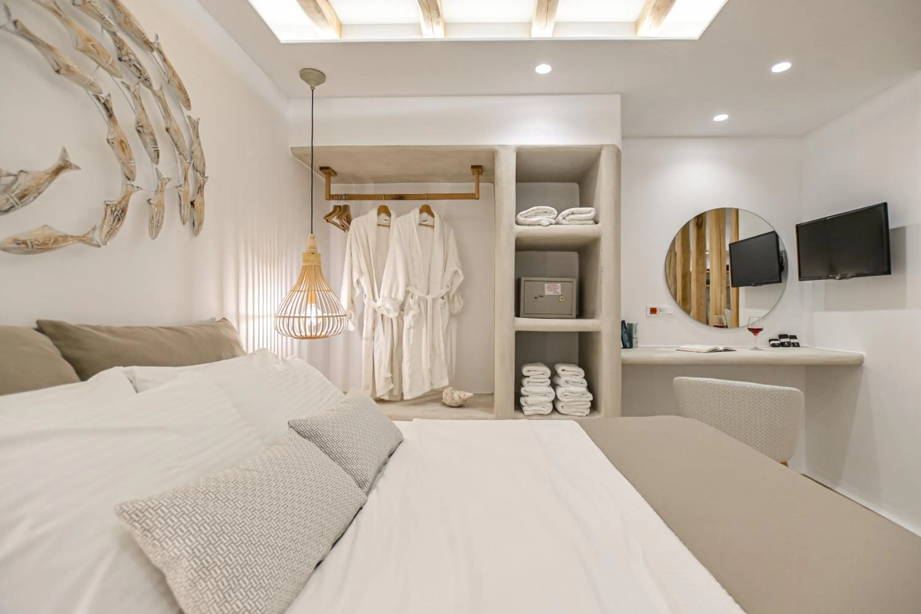 Bed in Villa Adriana Hotel