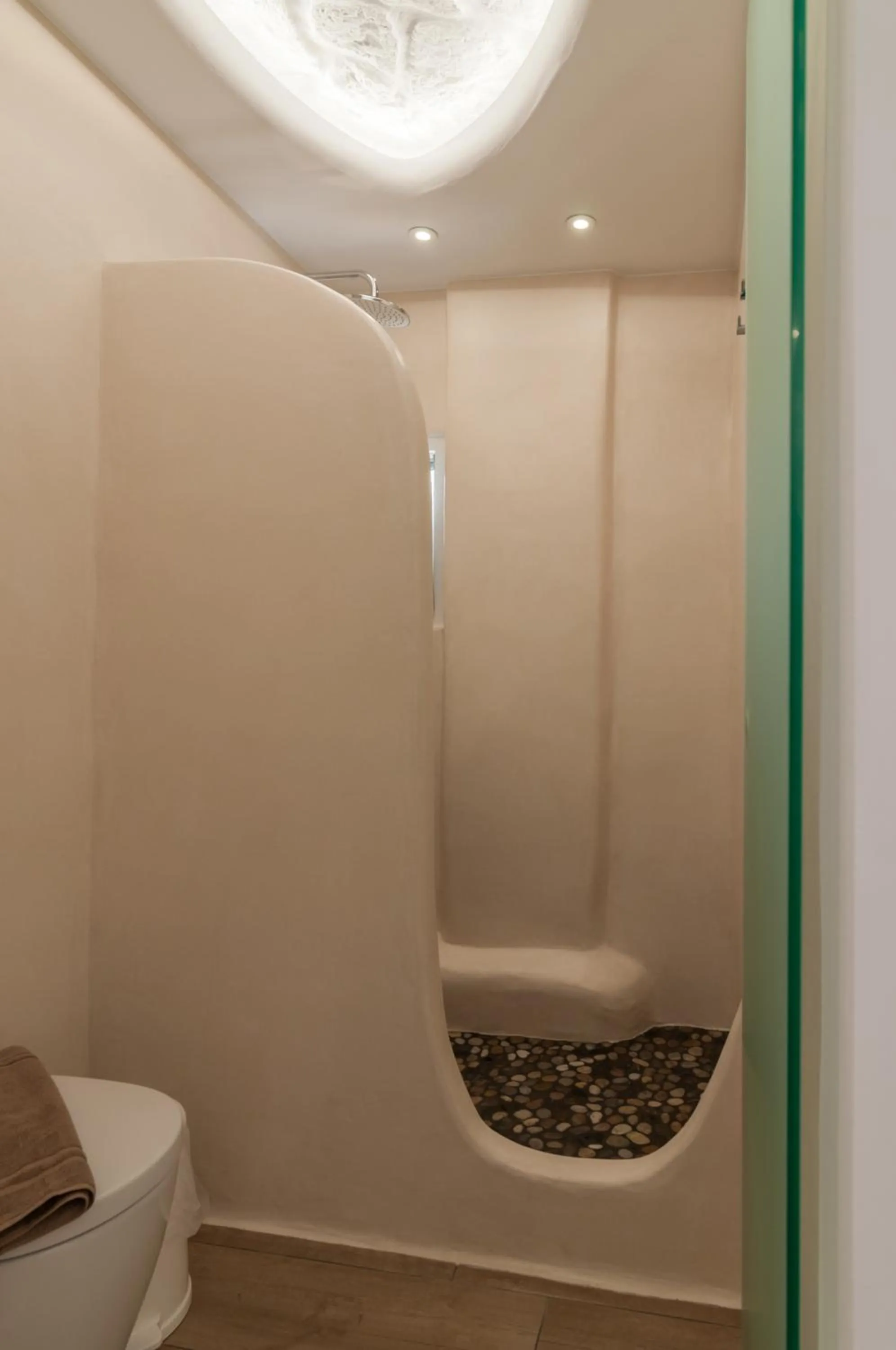 Shower in Villa Adriana Hotel