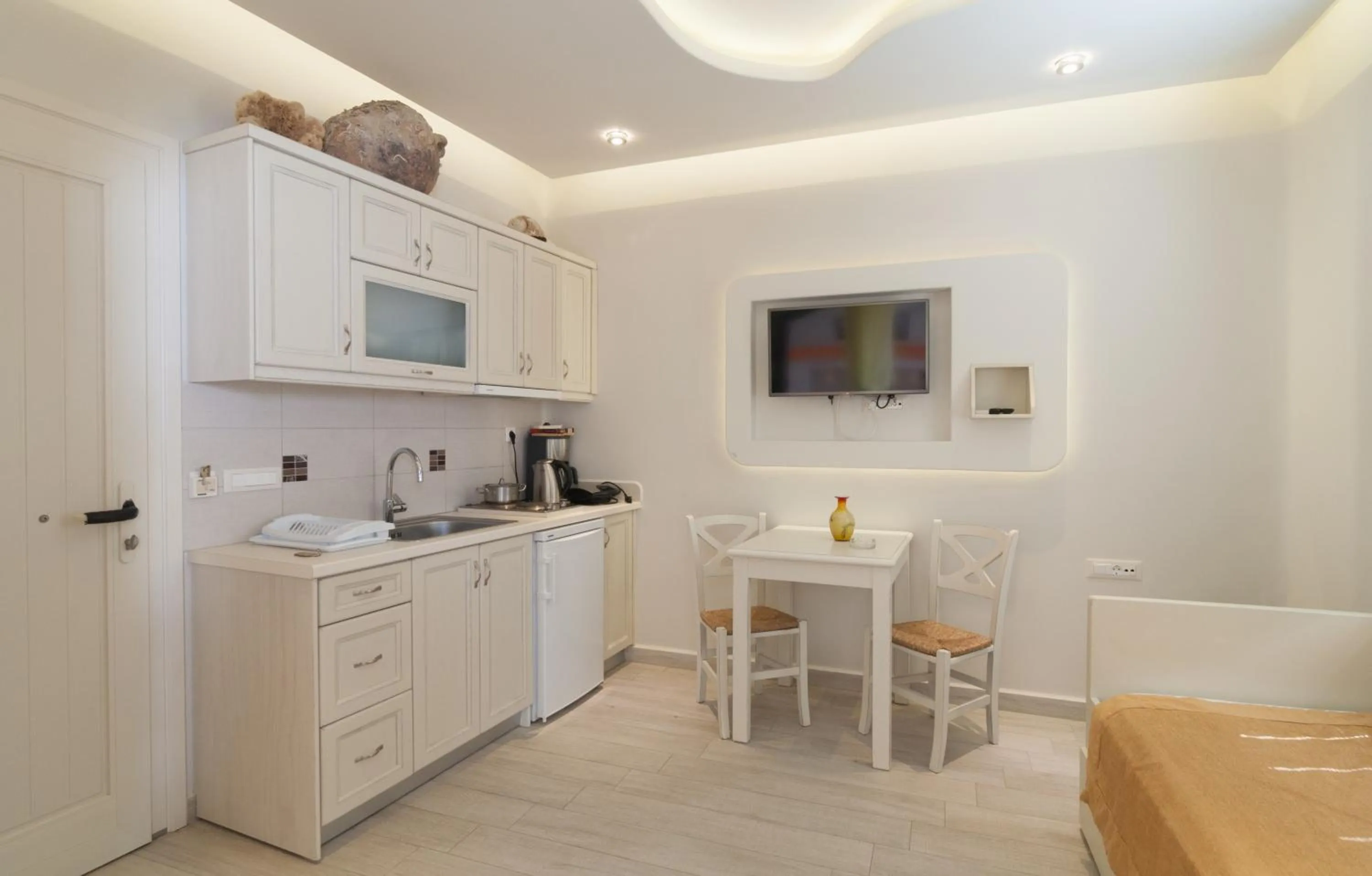 Coffee/tea facilities in Villa Adriana Hotel