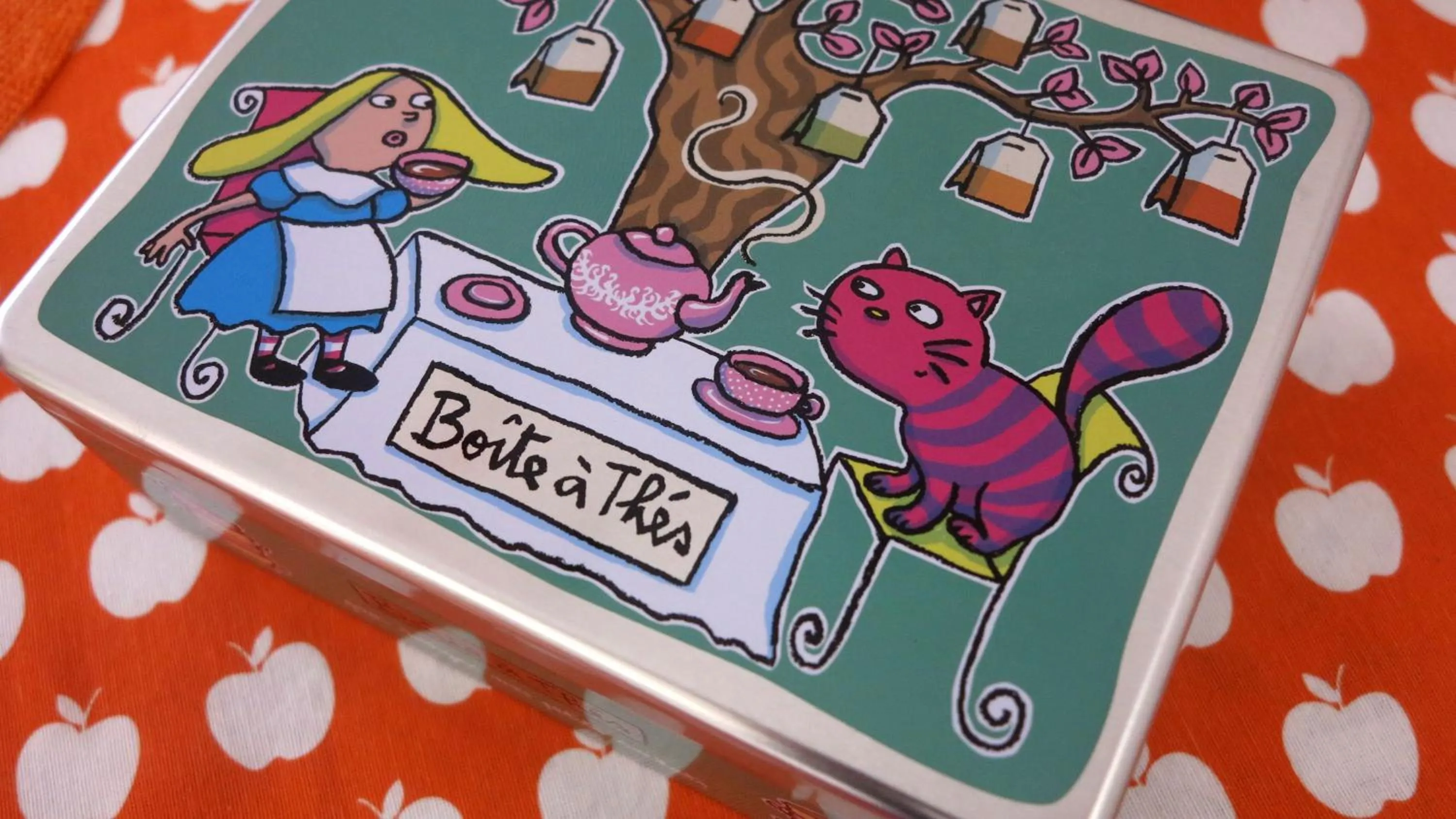 Coffee/tea facilities in MAD Bed & Breakfast