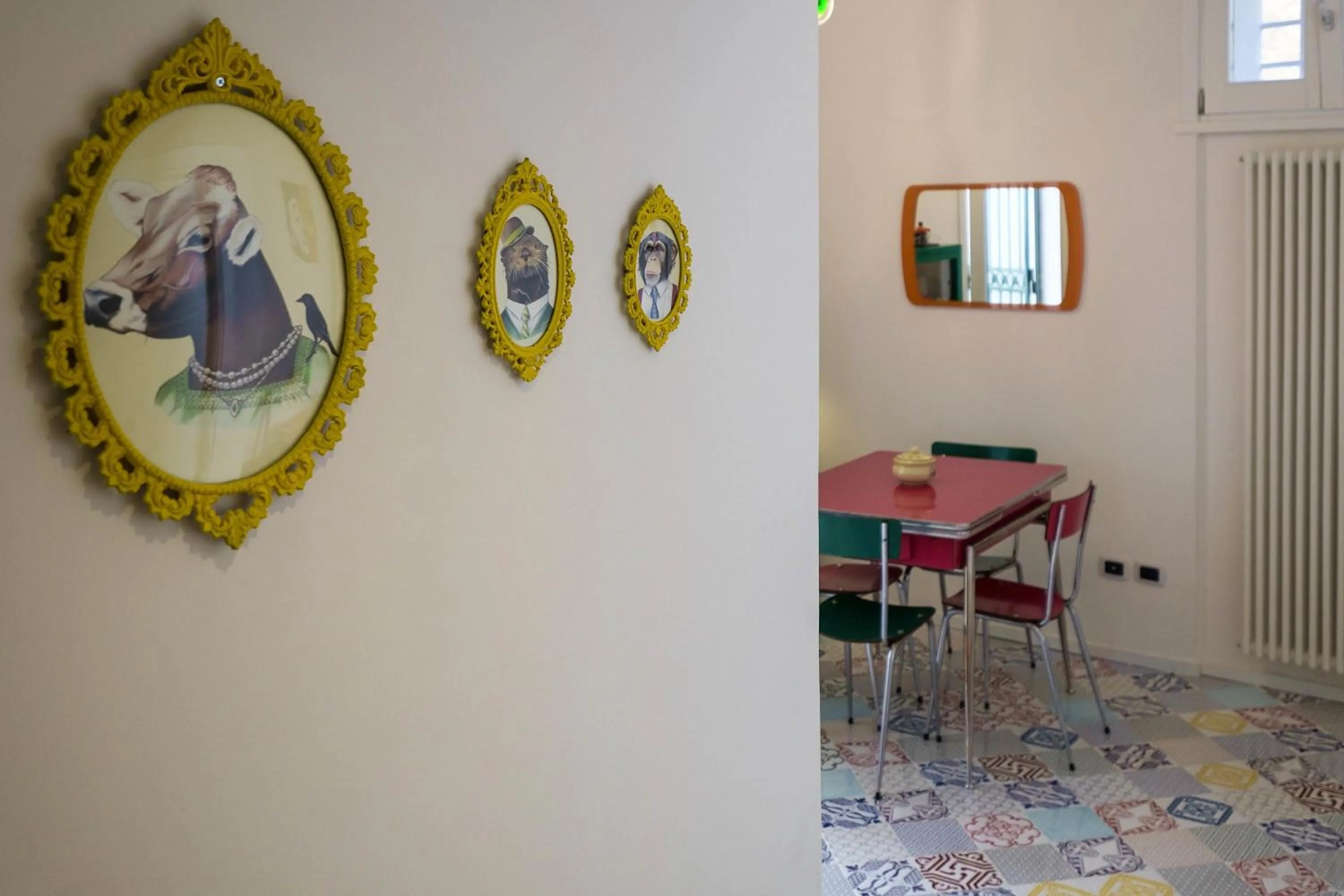 Restaurant/places to eat in MAD Bed & Breakfast