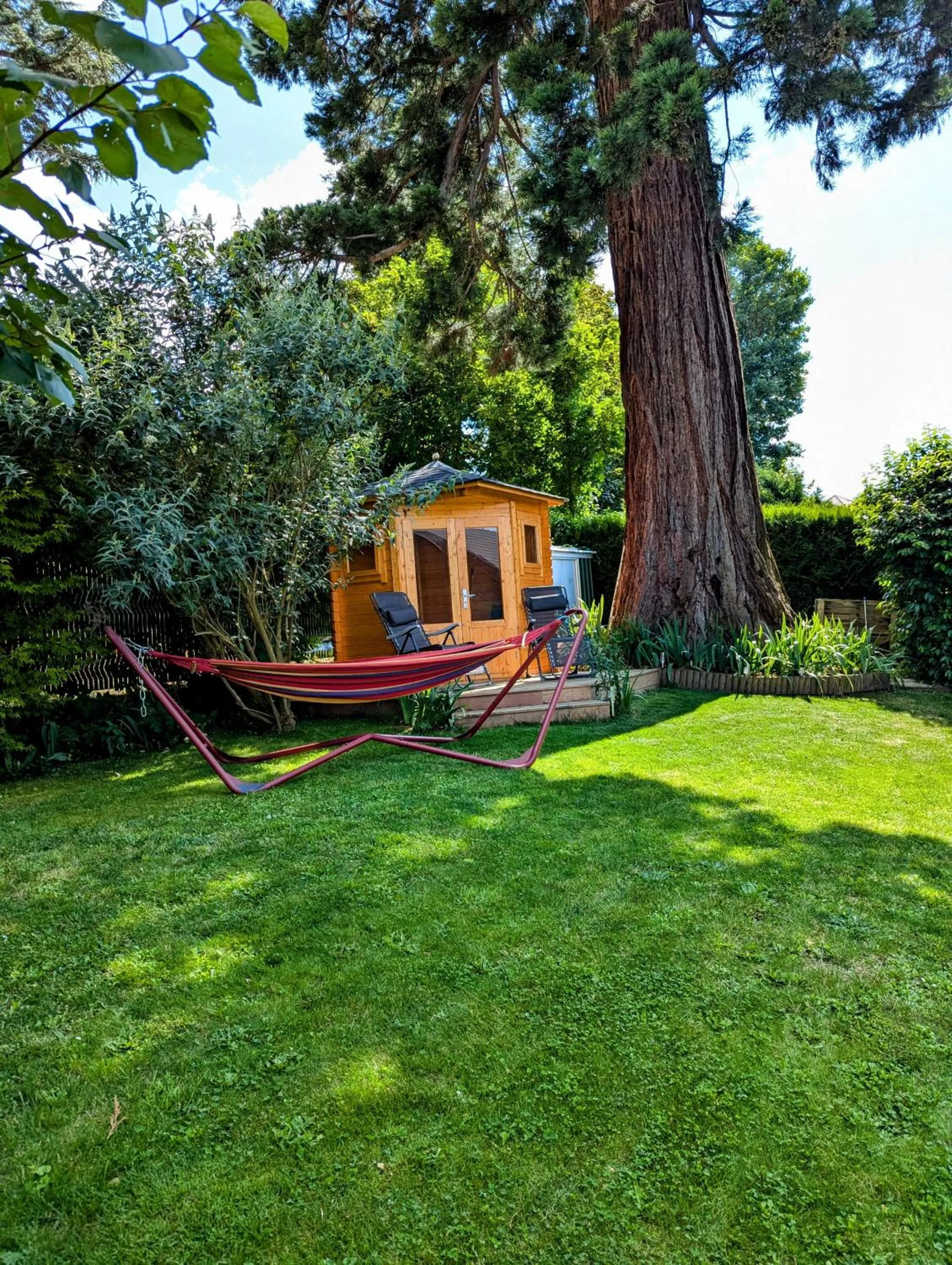 sunbed in Les Chambres D'oriane