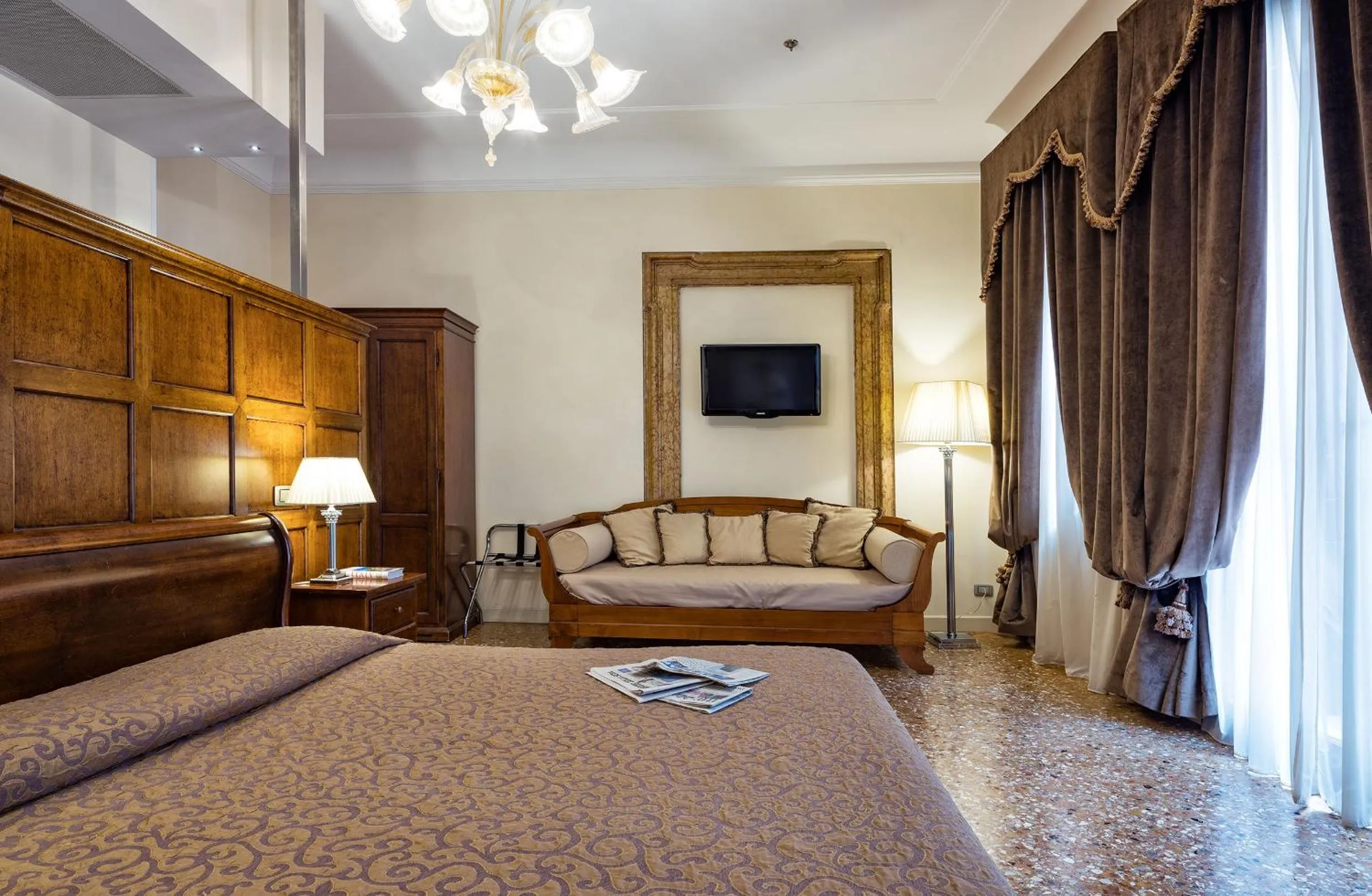 Bedroom, Bed in Hotel Dell'Opera