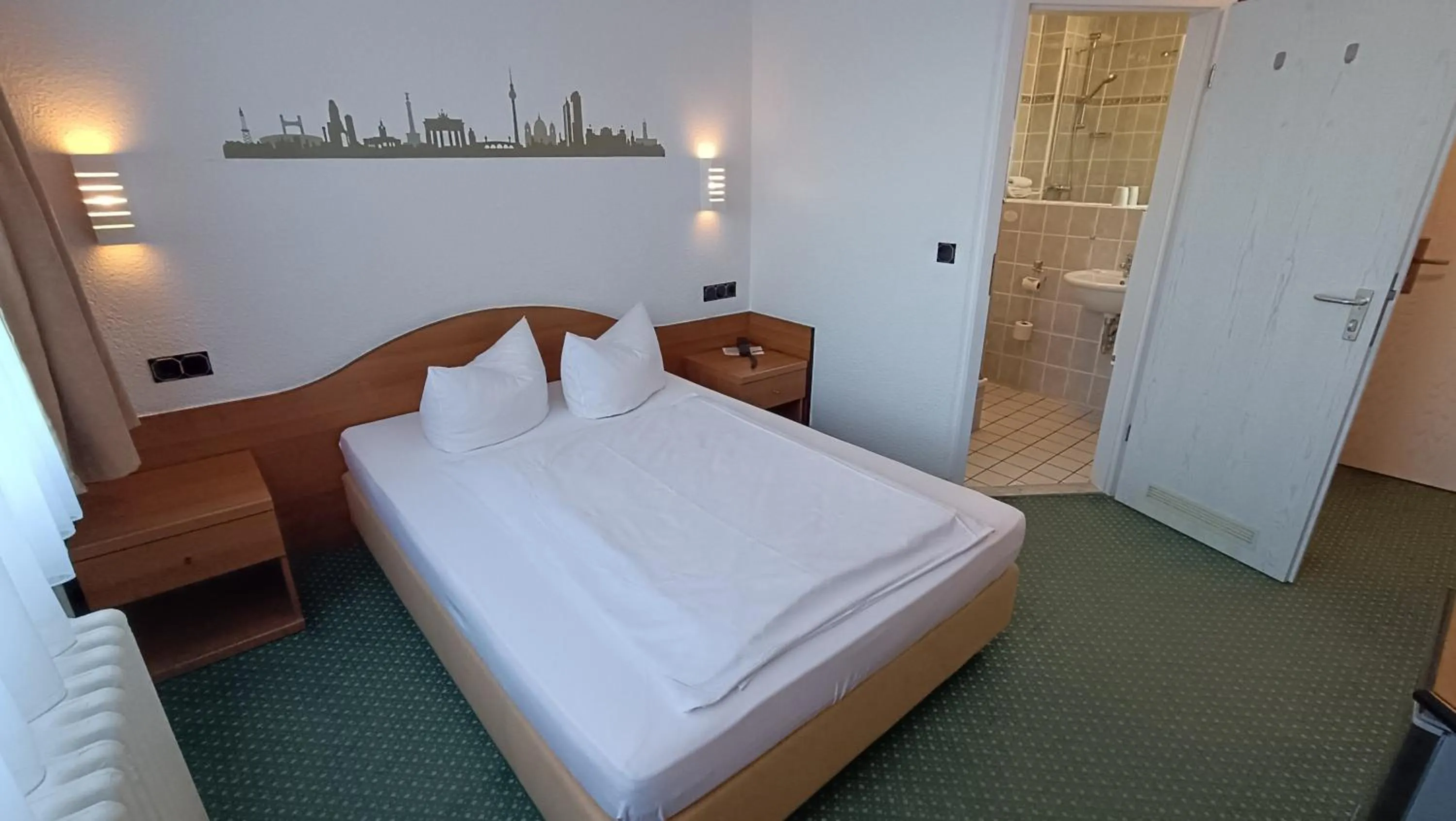 Bed in LAT Hotel & Apartmenthaus Berlin