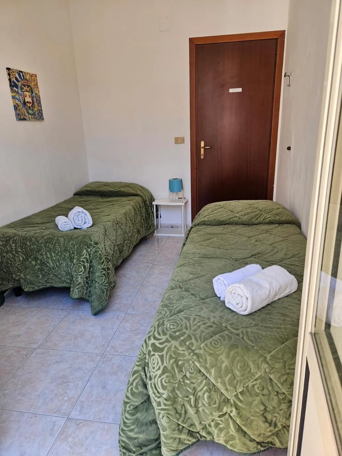 Twin Room with Shared Bathroom - single occupancy in Al Maqueda