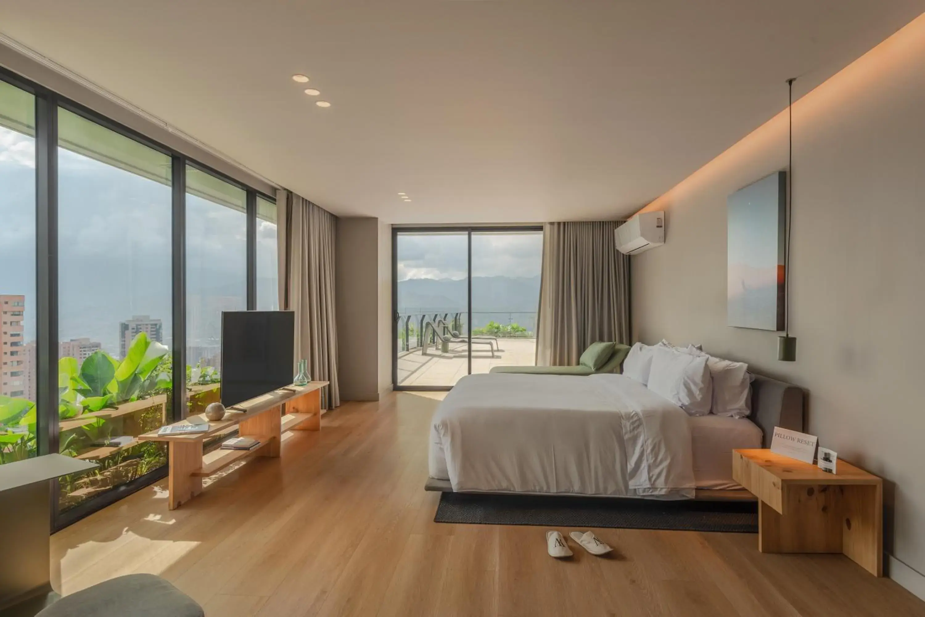 Three-Bedroom Superior Apartment in Wake BioHotel, a Member of Design Hotels Three-Bedroom Superior Apartment in Wake BioHotel, a Member of Design Hotels