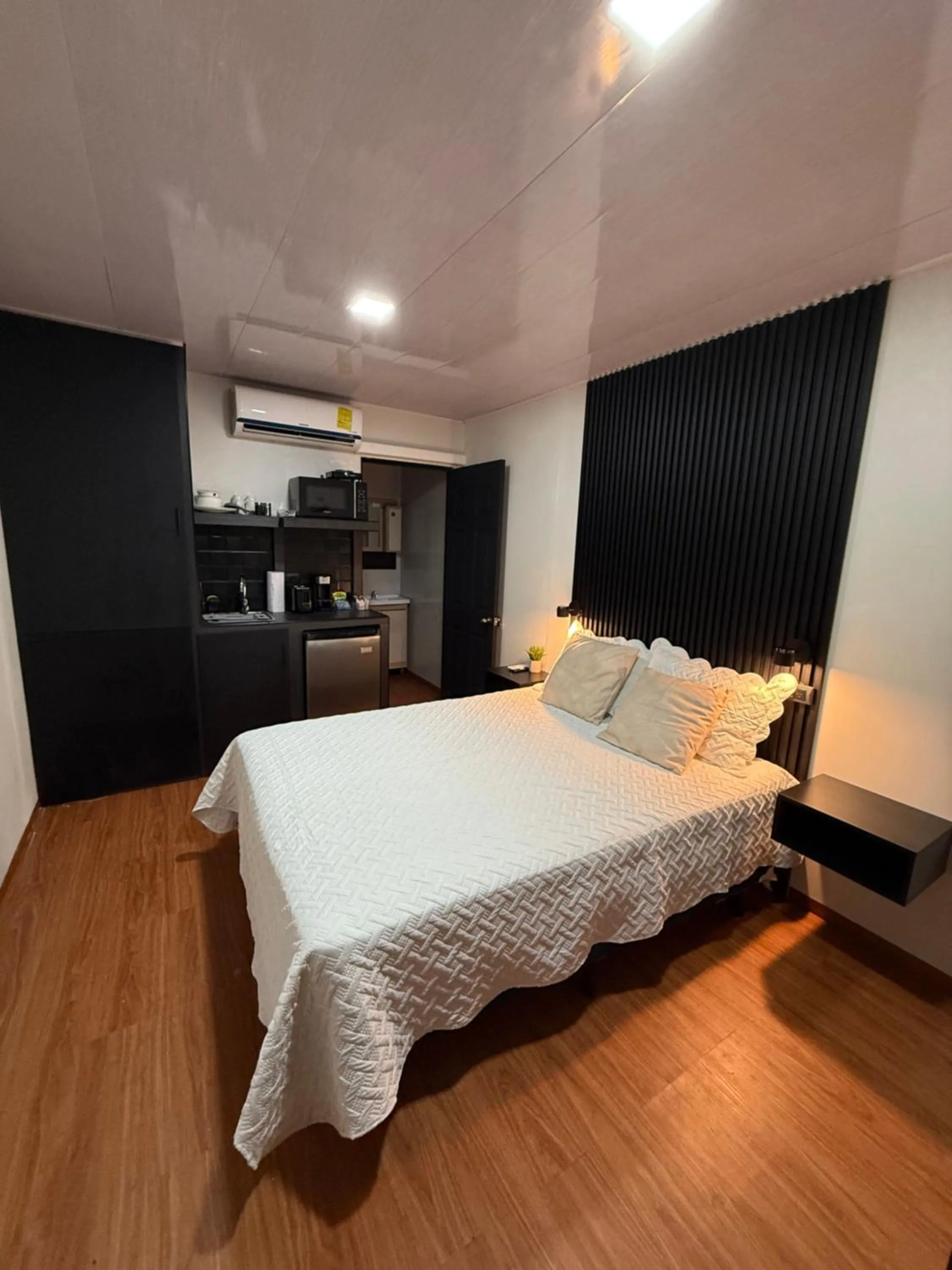 Photo of the whole room, Bed in VUE by The Cabins