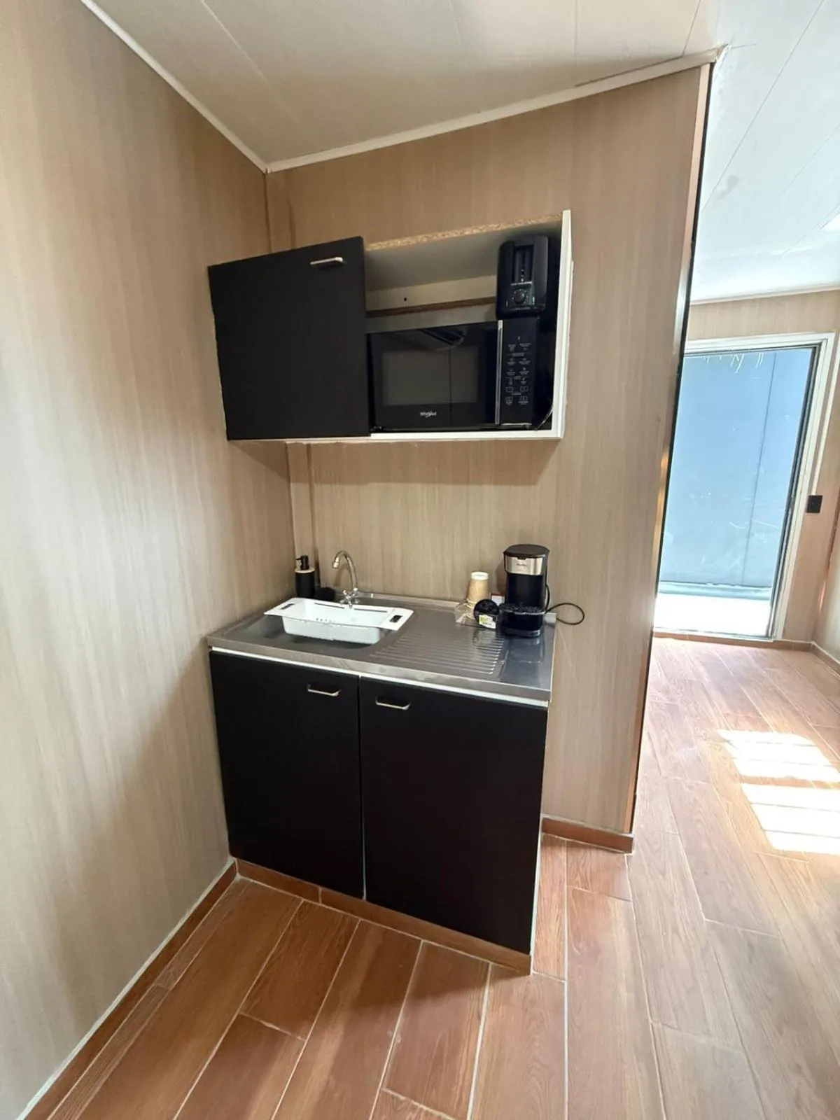 Kitchen or kitchenette in VUE by The Cabins