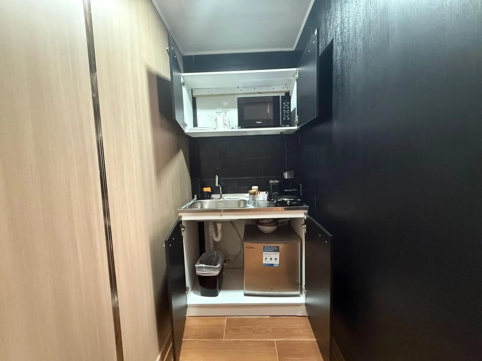 Kitchen or kitchenette in VUE by The Cabins