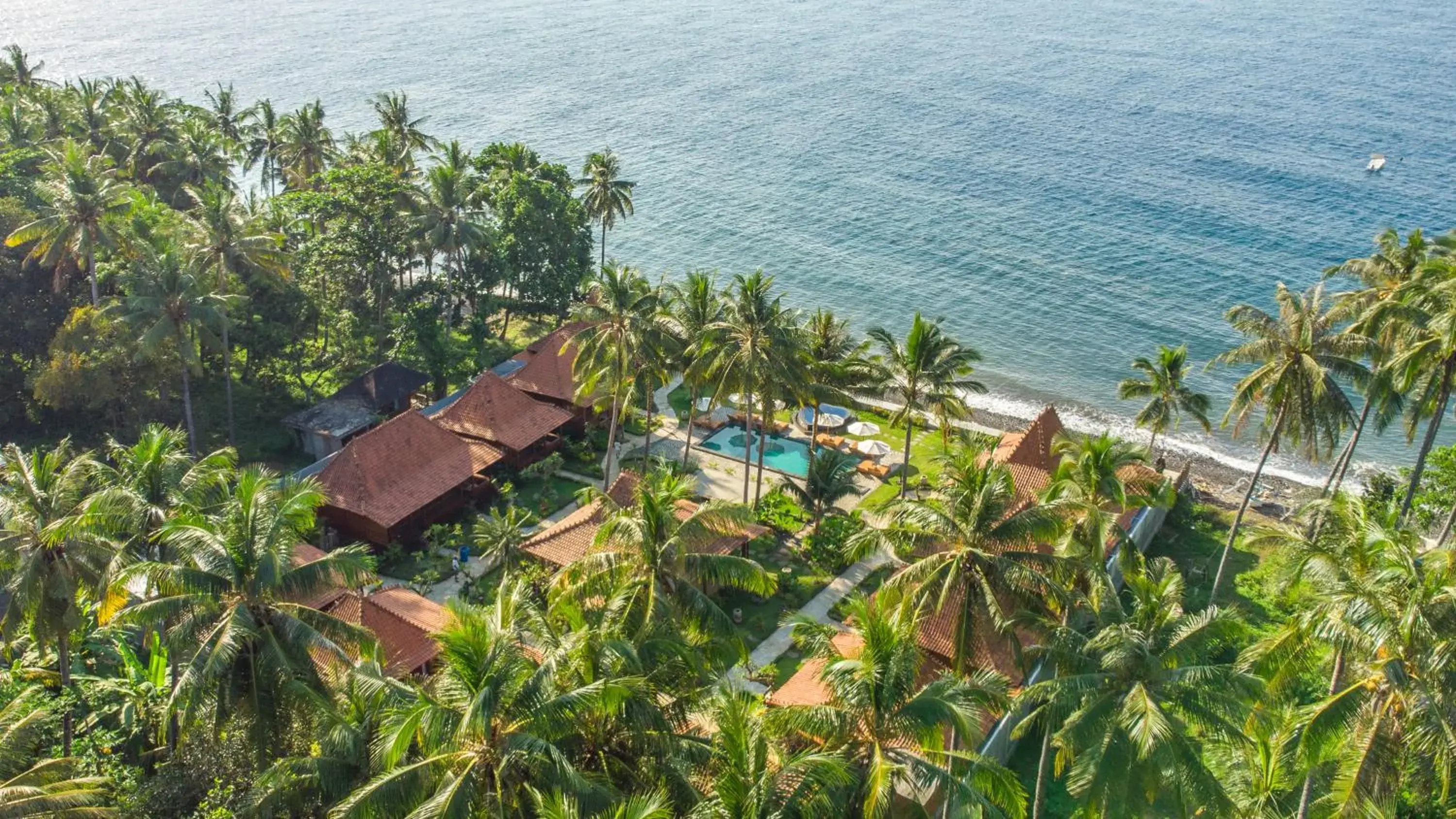 Dani Beach Villa - Beachfront Villas in Tejakula Dani Beach Villa - Beachfront Villas in Tejakula