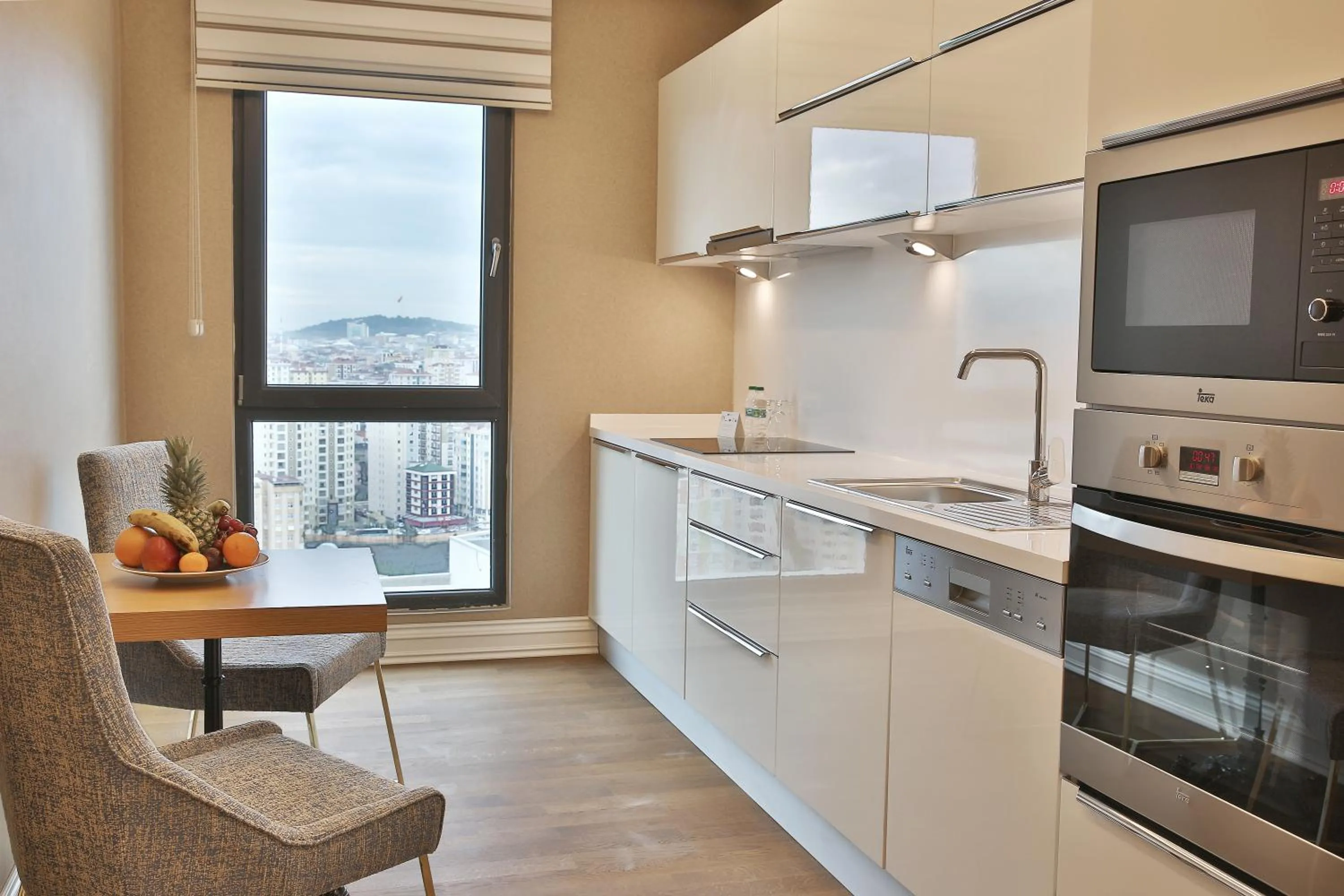Kitchen or kitchenette in Bof Hotels Ceo Suites Atasehir
