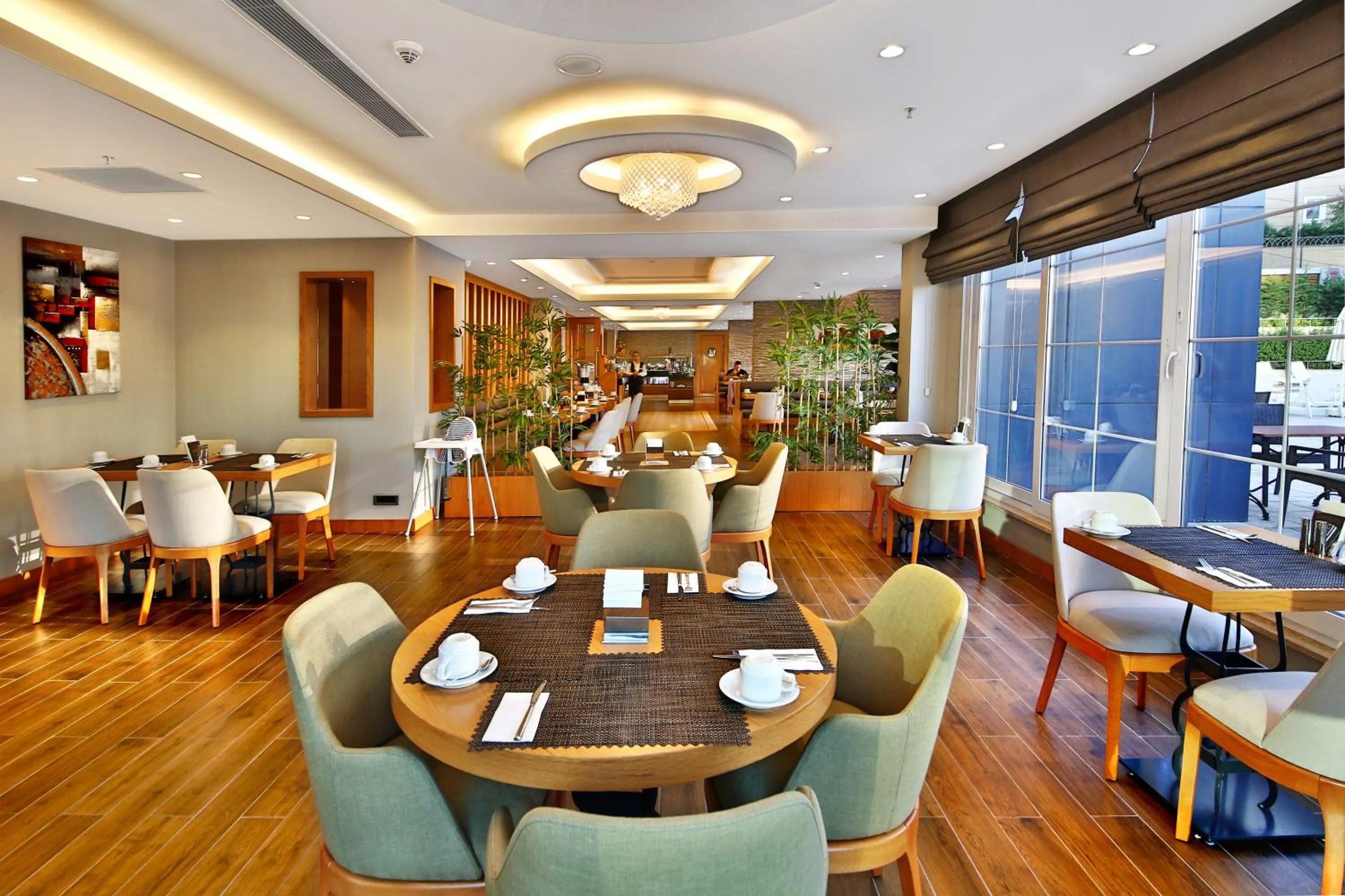 Restaurant/places to eat in Bof Hotels Ceo Suites Atasehir
