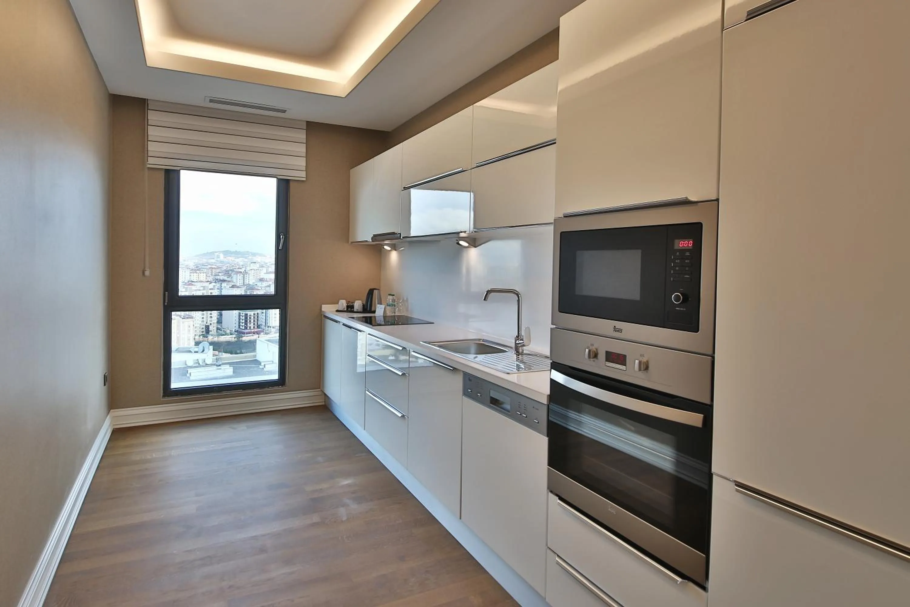 Kitchen or kitchenette in Bof Hotels Ceo Suites Atasehir