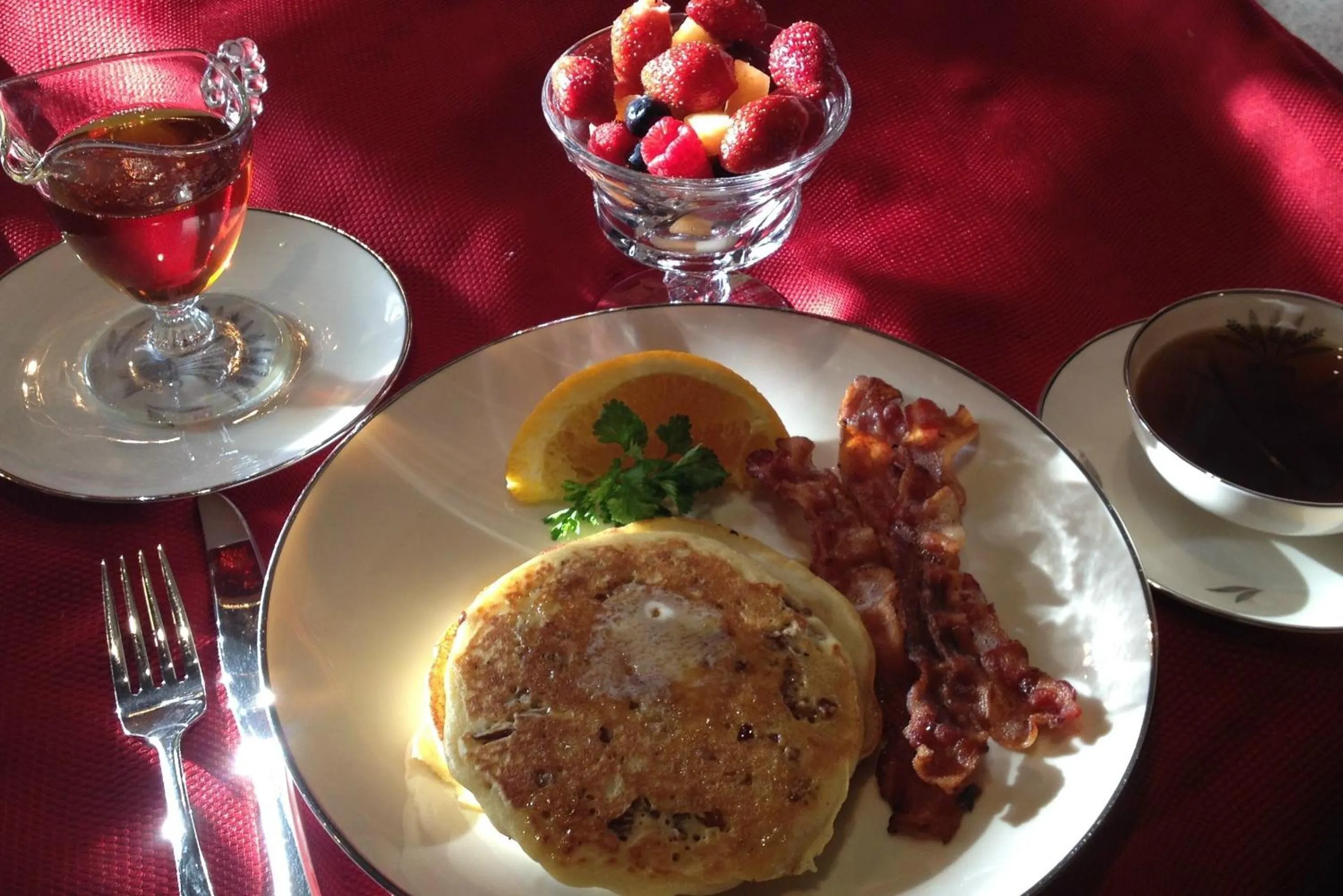 American breakfast in The Denny House
