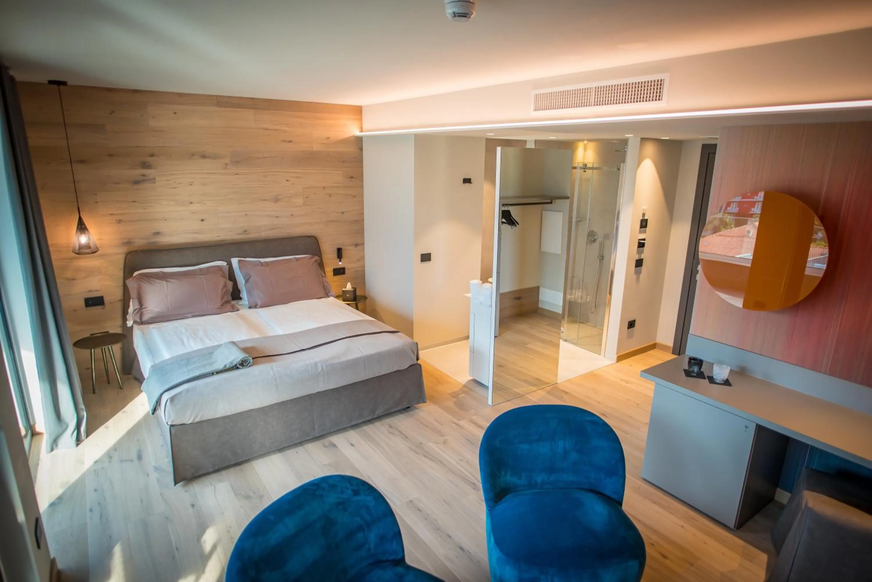 Shower, Bed in Hotel Villa Enrica