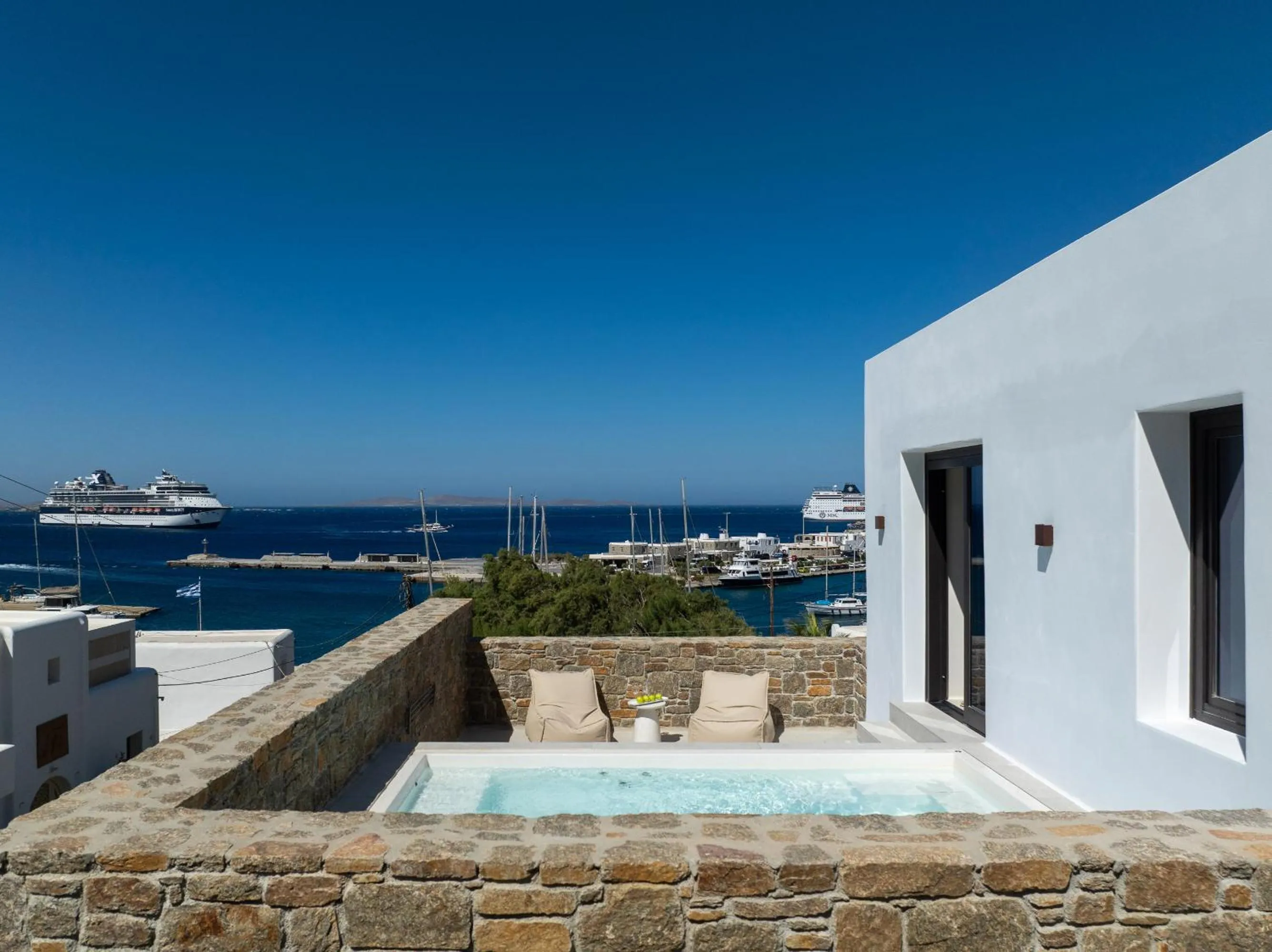 VEZO Suites Mykonos