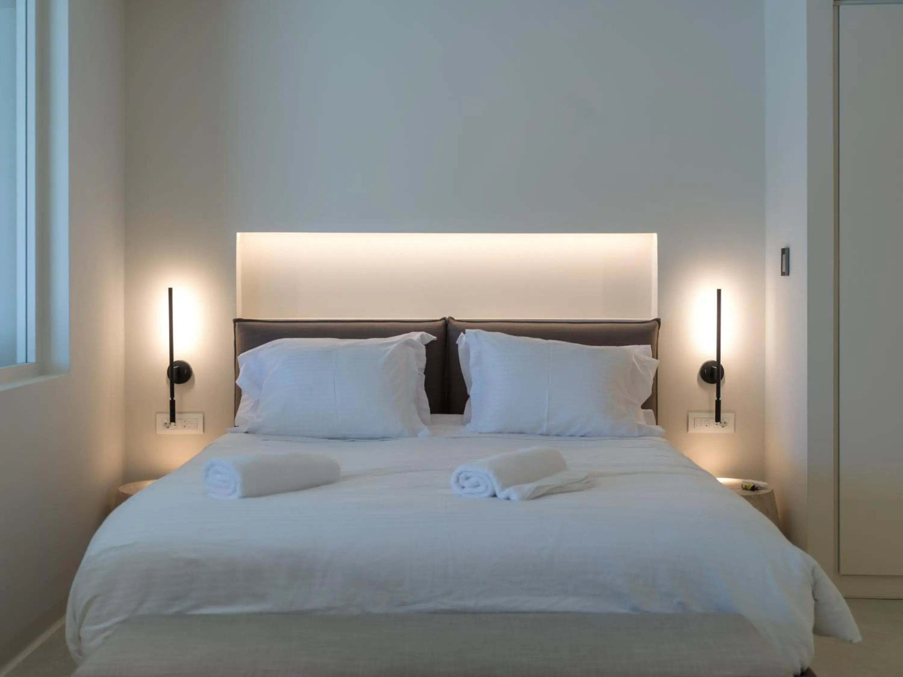 Bed in VEZO Suites Mykonos Bed in VEZO Suites Mykonos