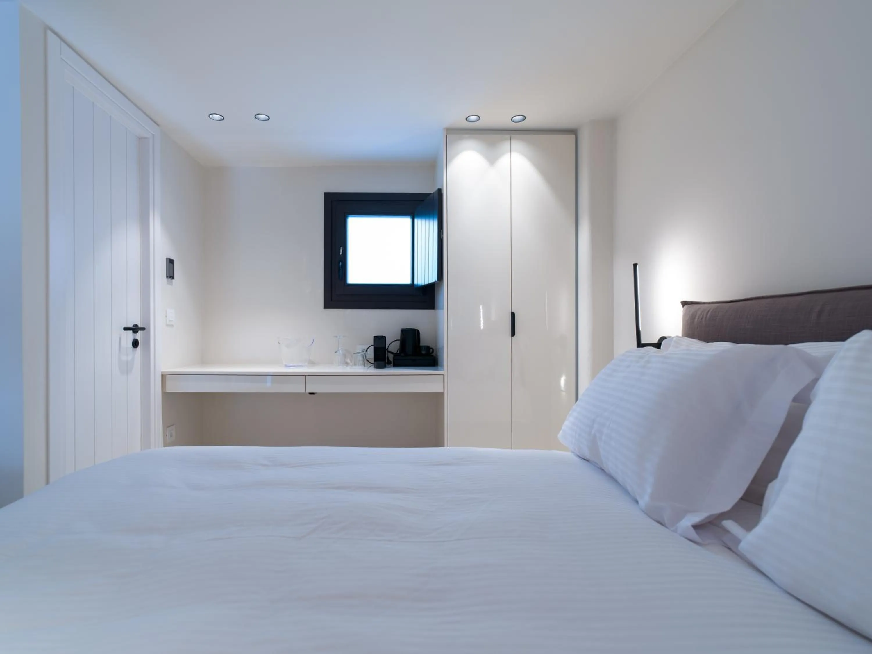 Bed in VEZO Suites Mykonos