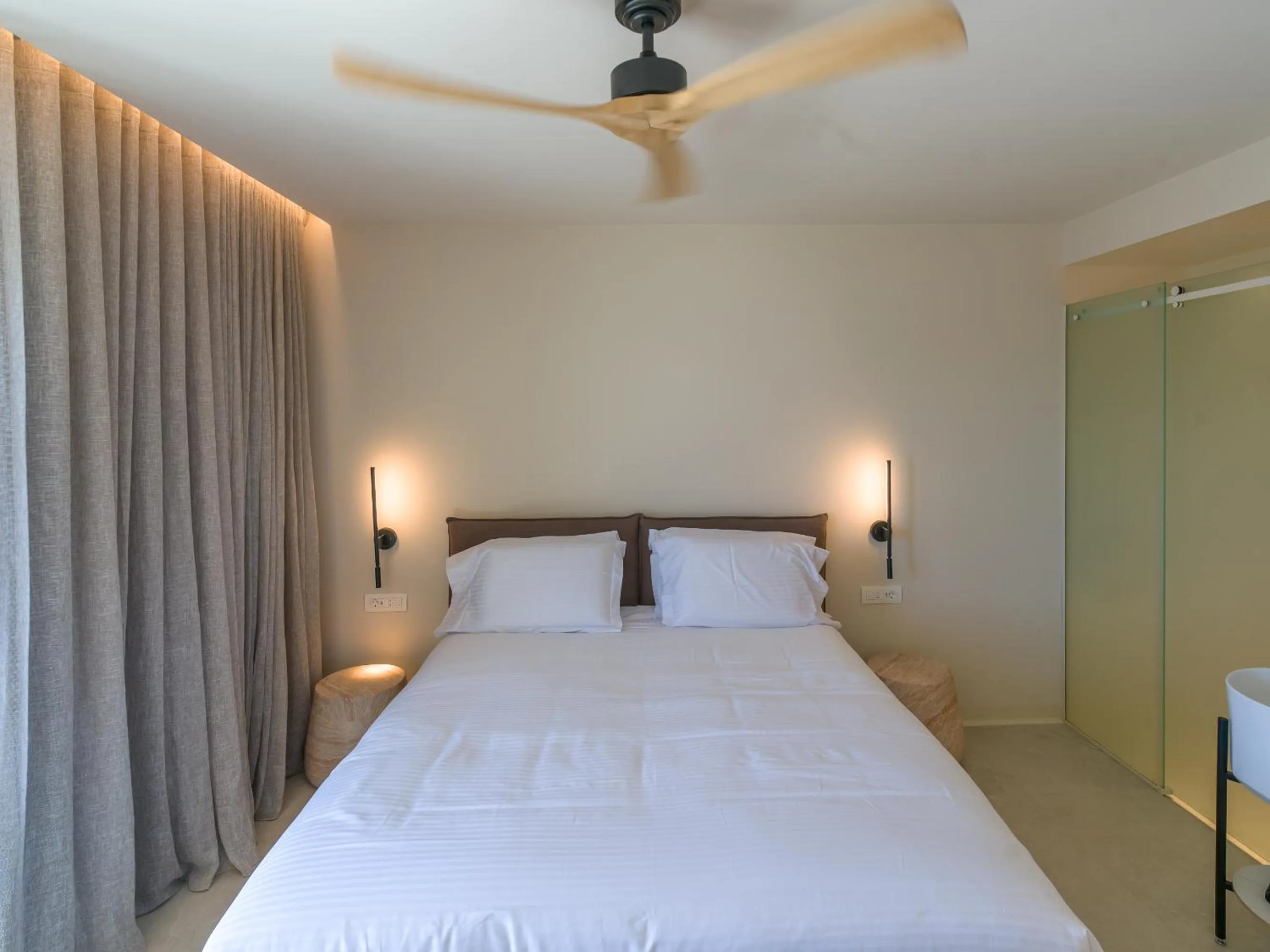 Bed in VEZO Suites Mykonos