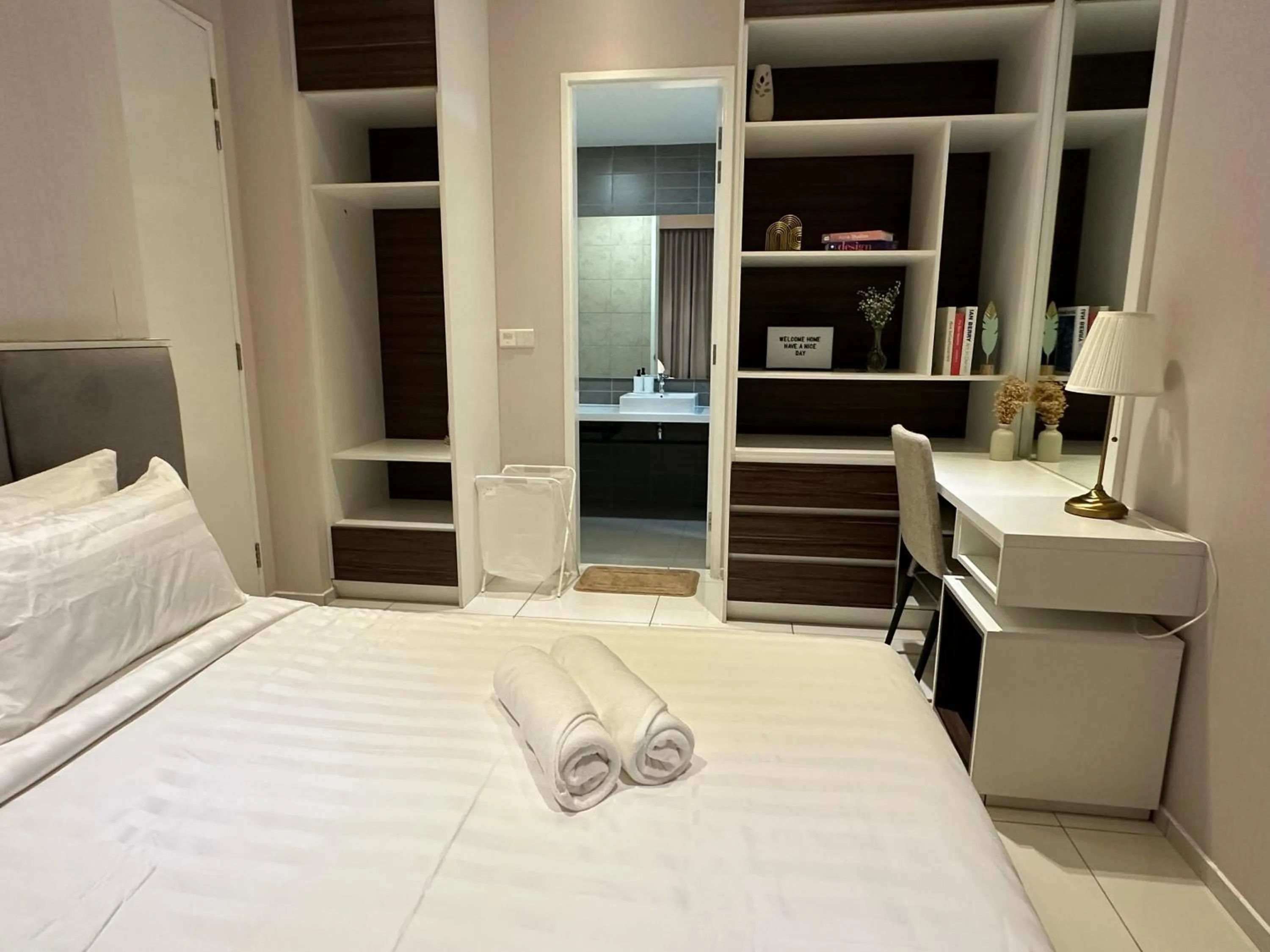 Bed in The Robertson Bukit Bintang